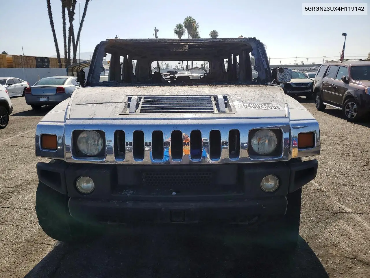 2004 Hummer H2 VIN: 5GRGN23UX4H119142 Lot: 54302566