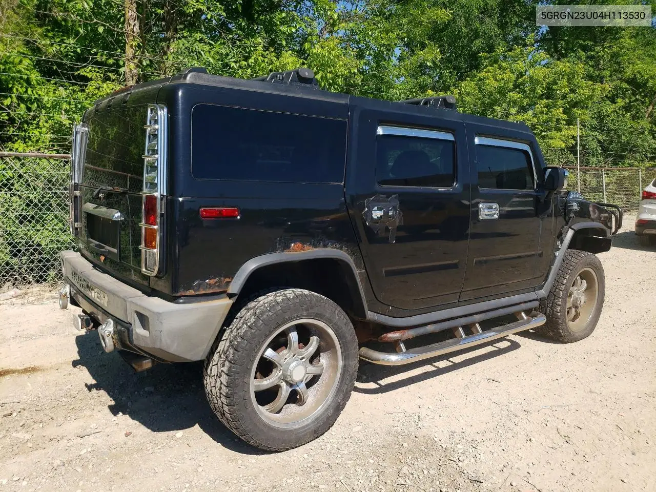 2004 Hummer H2 VIN: 5GRGN23U04H113530 Lot: 56241836