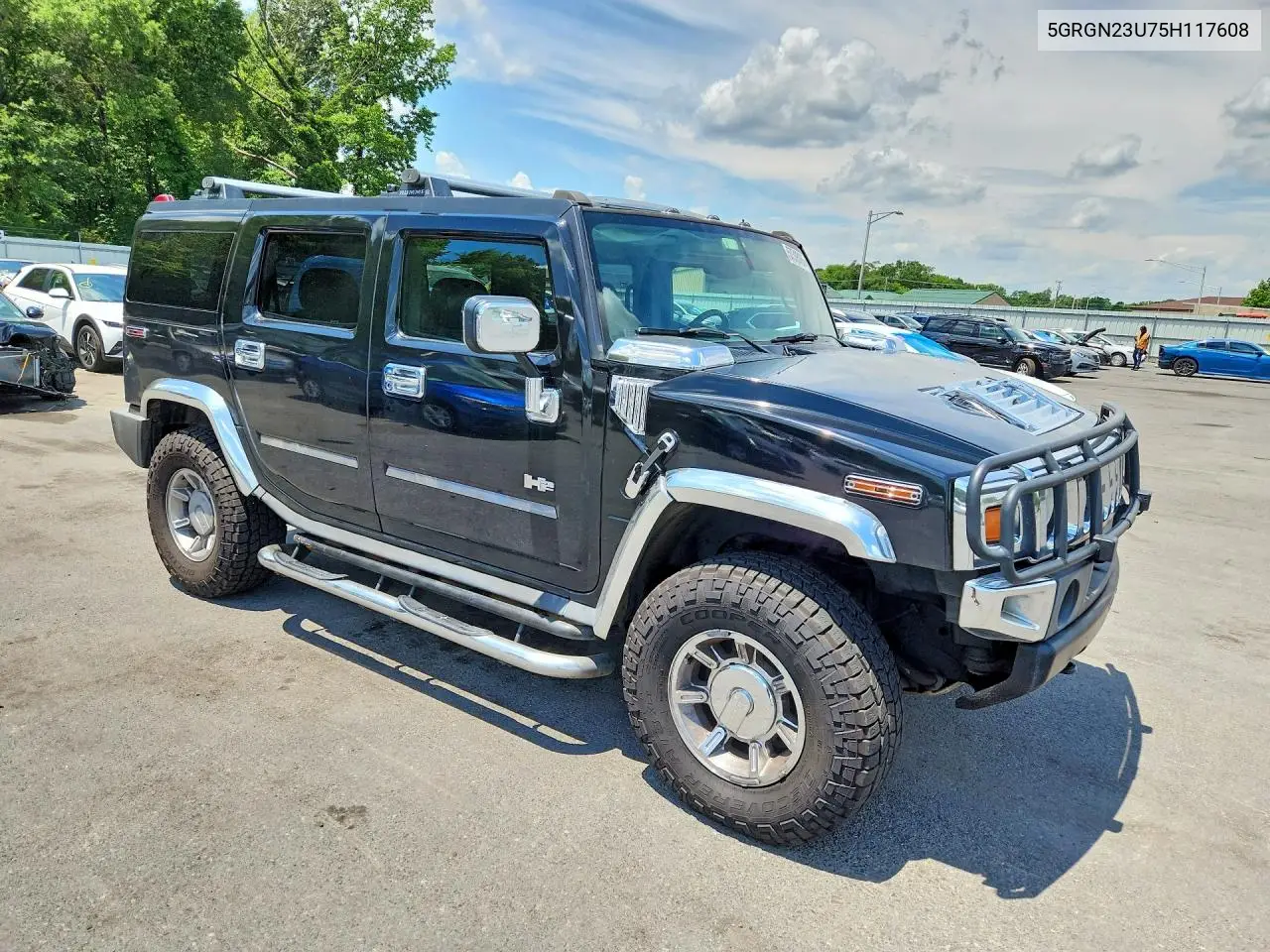 2005 Hummer H2 VIN: 5GRGN23U75H117608 Lot: 57318186