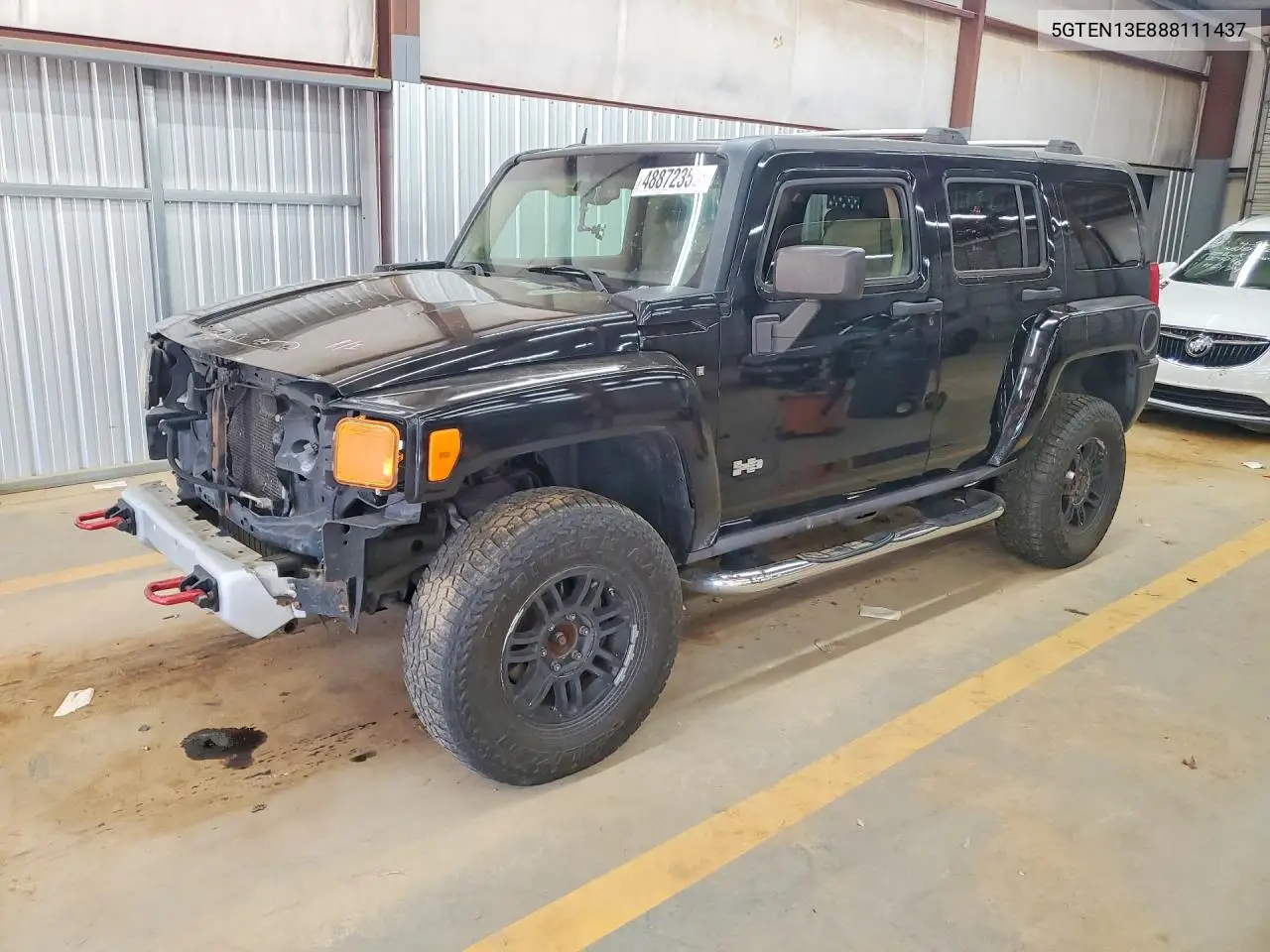 2008 Hummer H3 VIN: 5GTEN13E888111437 Lot: 48872356