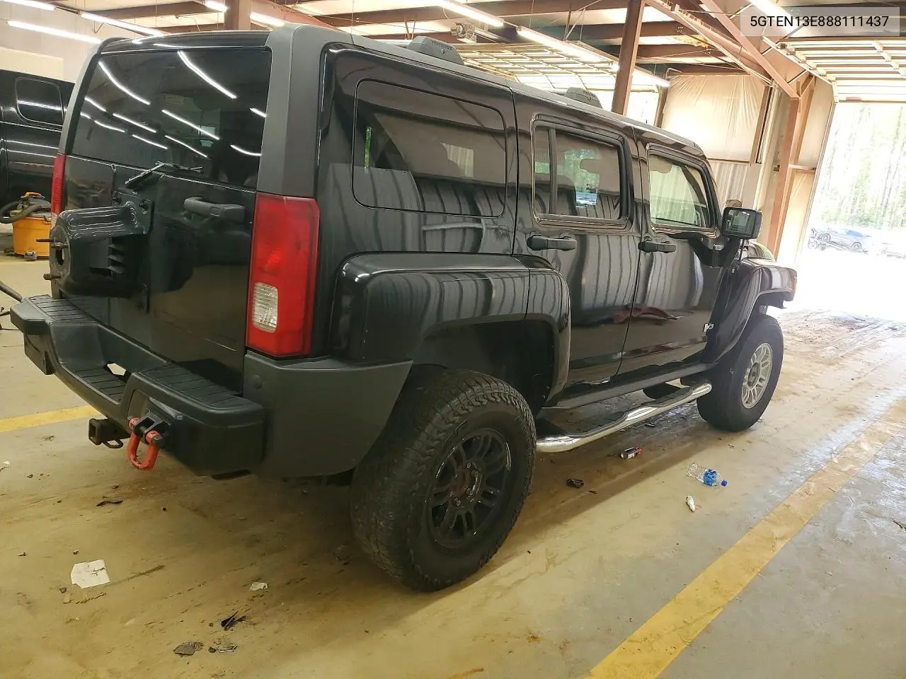 2008 Hummer H3 VIN: 5GTEN13E888111437 Lot: 48872356