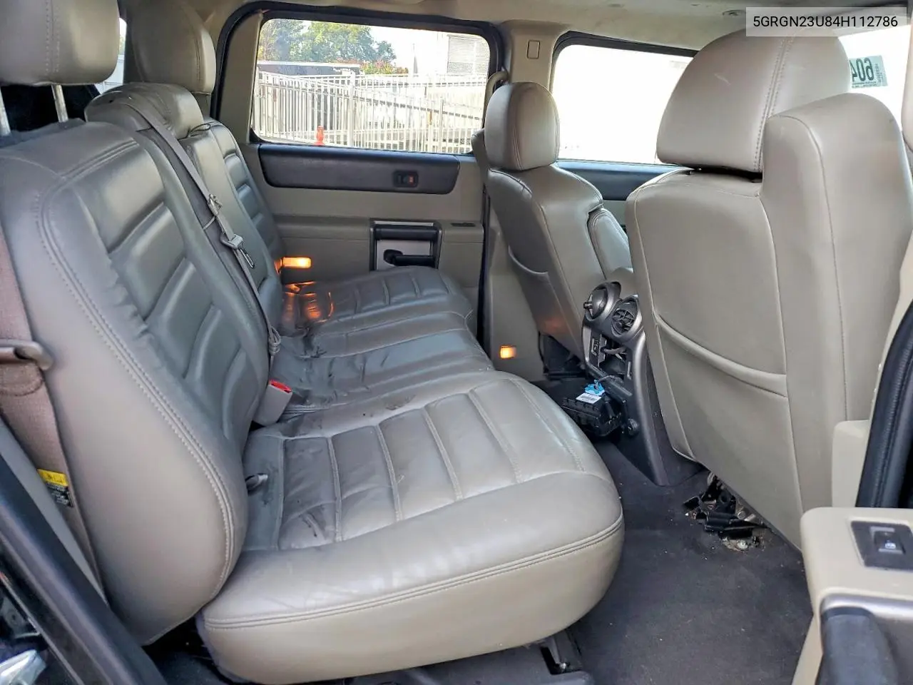 2004 Hummer H2 VIN: 5GRGN23U84H112786 Lot: 60472306