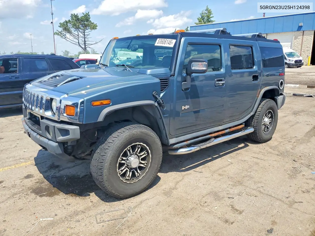 2005 Hummer H2 VIN: 5GRGN23U25H124398 Lot: 53606146