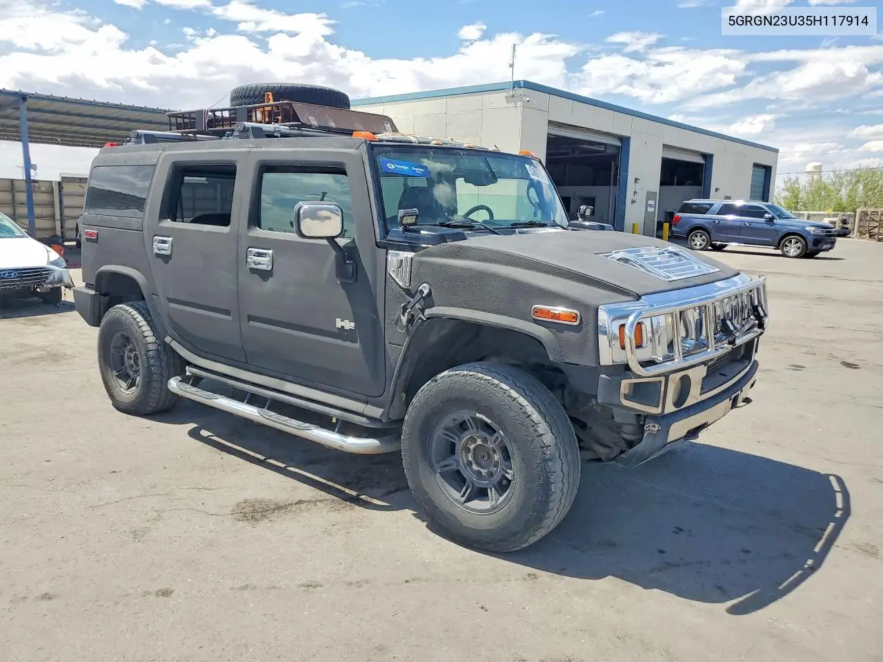 2005 Hummer H2 VIN: 5GRGN23U35H117914 Lot: 53697976