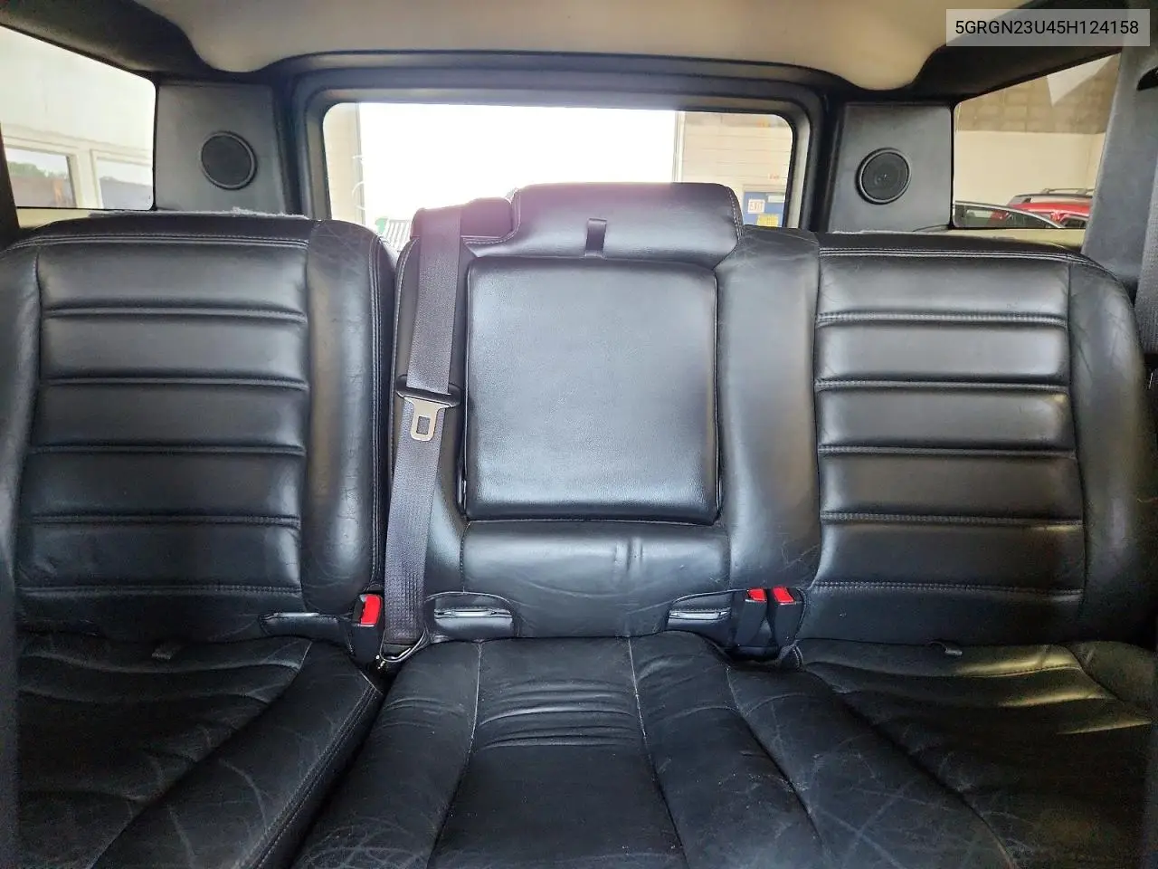 2005 Hummer H2 VIN: 5GRGN23U45H124158 Lot: 60331176