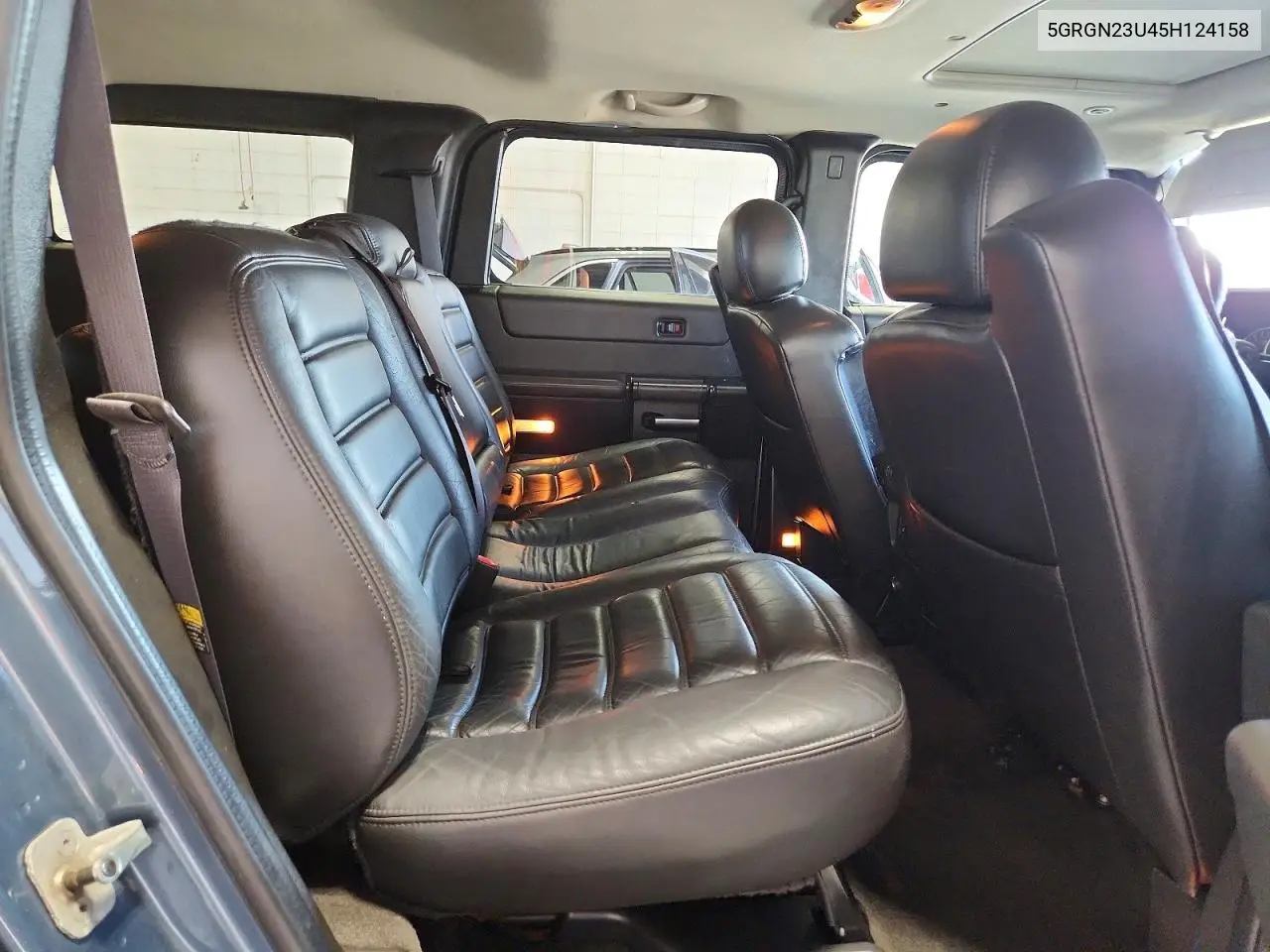 2005 Hummer H2 VIN: 5GRGN23U45H124158 Lot: 60331176