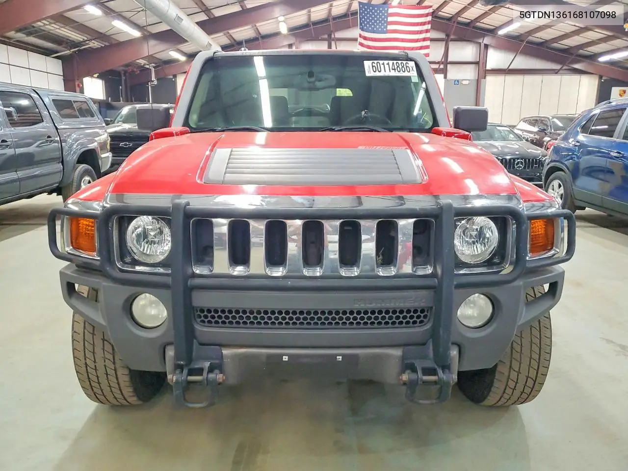 2006 Hummer H3 VIN: 5GTDN136168107098 Lot: 60114886