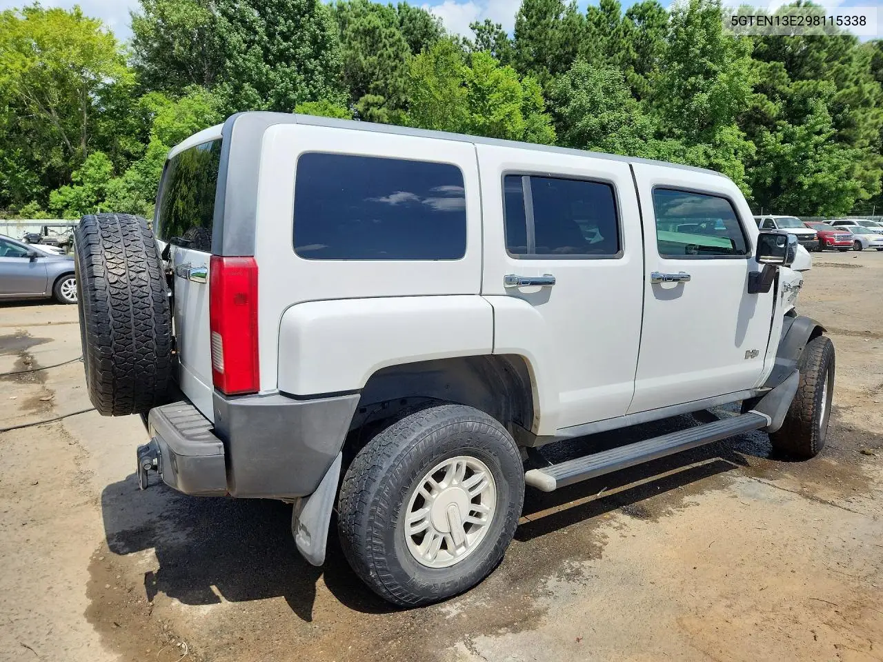 2009 Hummer H3 VIN: 5GTEN13E298115338 Lot: 61870006