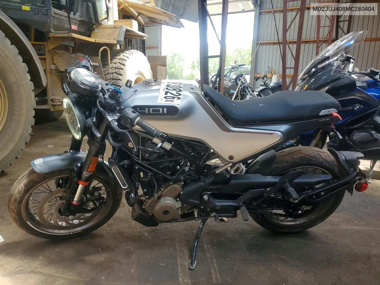 2021 Husqvarna Vitpilen 401/Svartpilen 401 VIN: MD2JUJ408MC280404 Lot: 61610826