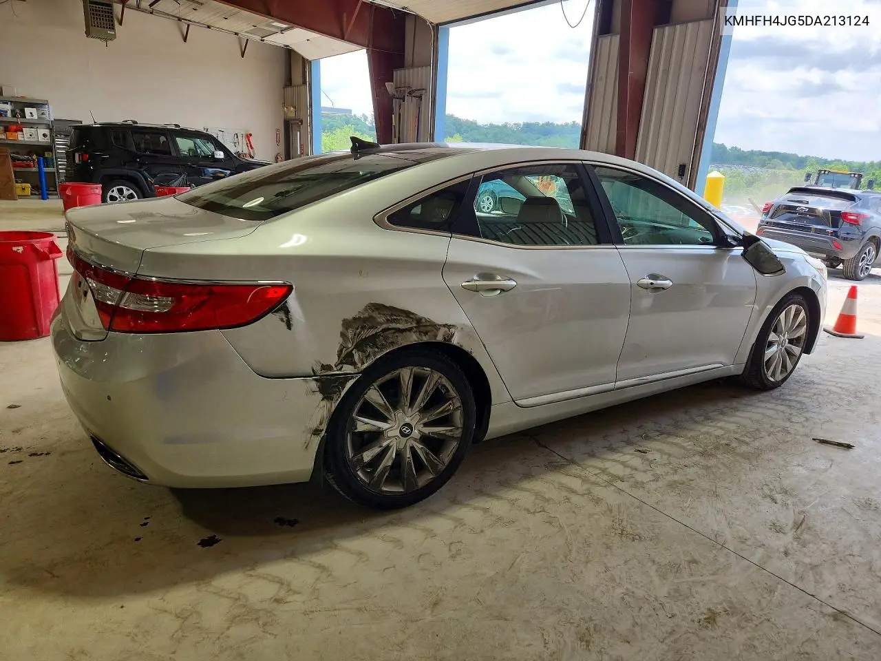 2013 Hyundai Azera Base VIN: KMHFH4JG5DA213124 Lot: 57113226