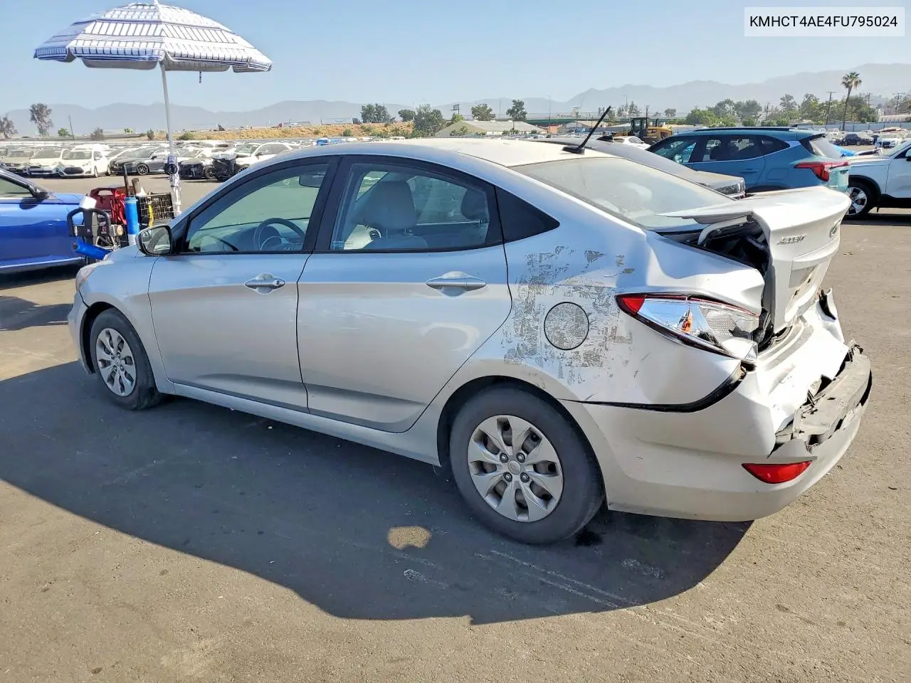 2015 Hyundai Accent Gls VIN: KMHCT4AE4FU795024 Lot: 53734976