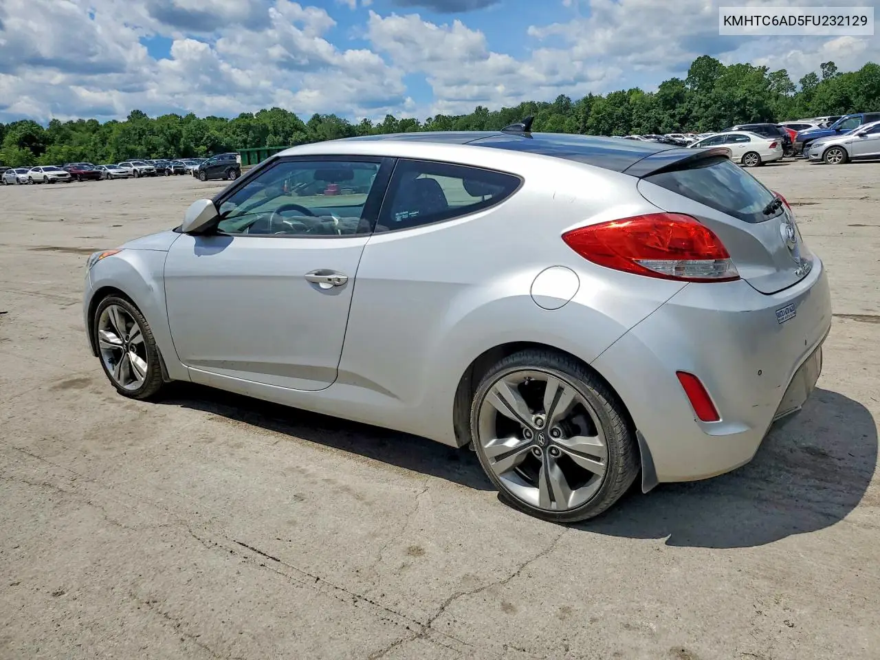 2015 Hyundai Veloster Base VIN: KMHTC6AD5FU232129 Lot: 57532866