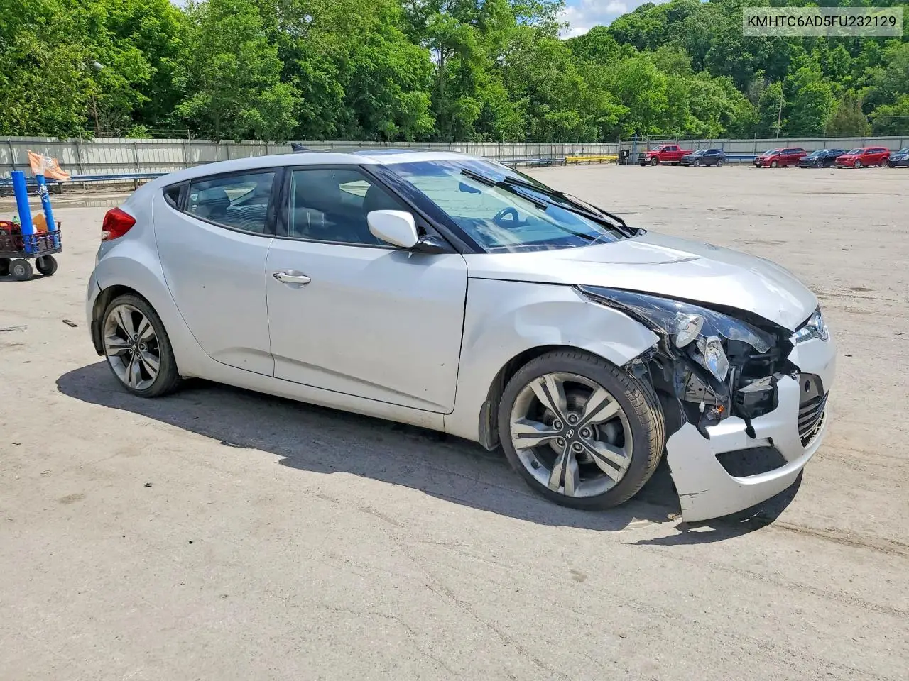 2015 Hyundai Veloster Base VIN: KMHTC6AD5FU232129 Lot: 57532866
