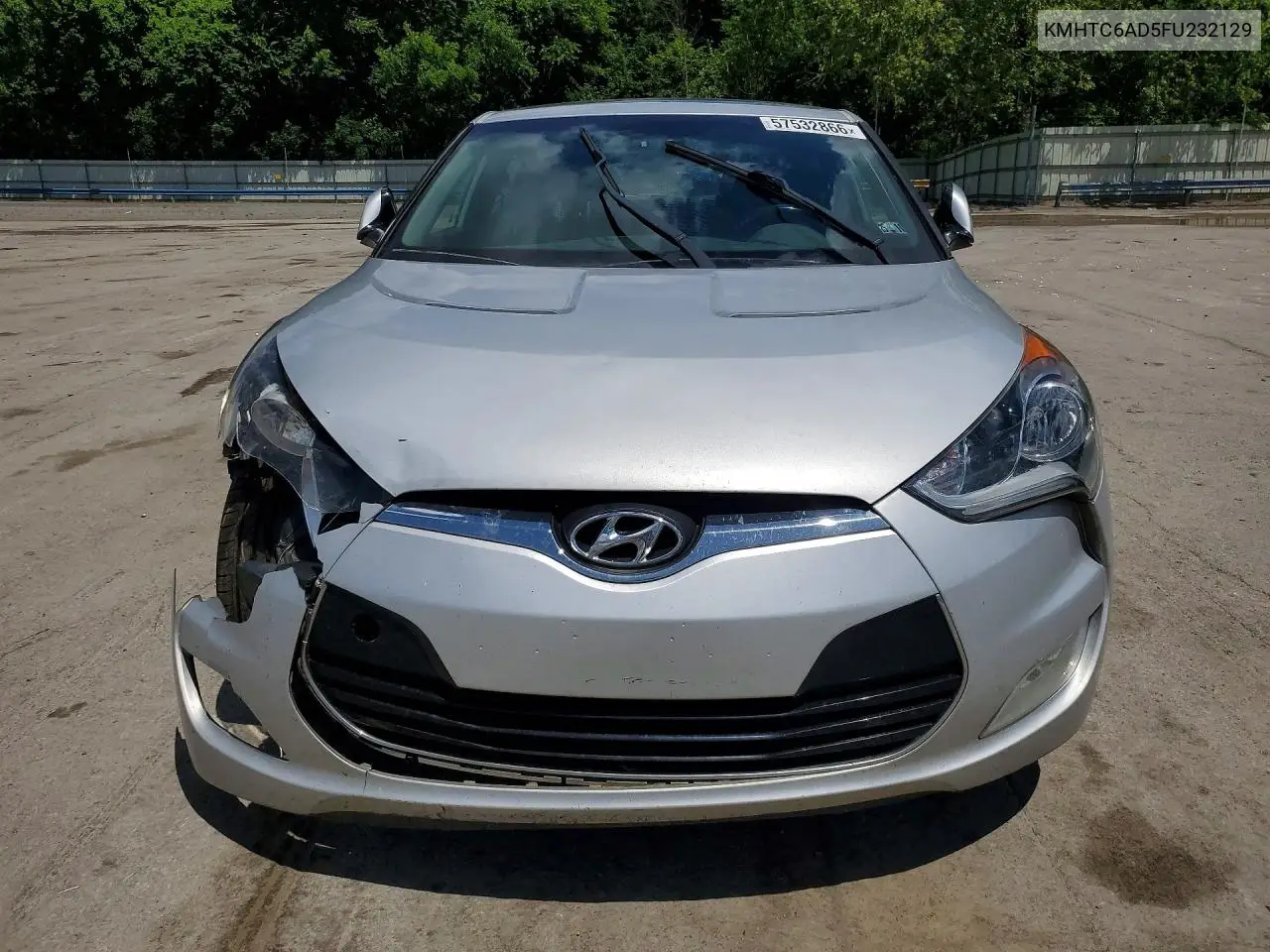 2015 Hyundai Veloster Base VIN: KMHTC6AD5FU232129 Lot: 57532866