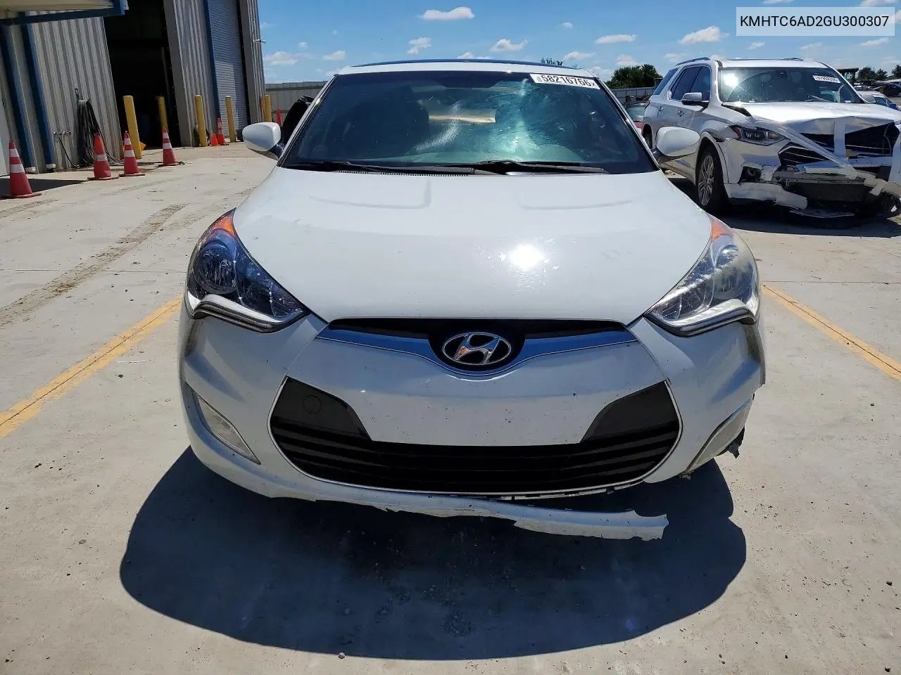 2016 Hyundai Veloster Base VIN: KMHTC6AD2GU300307 Lot: 58216766