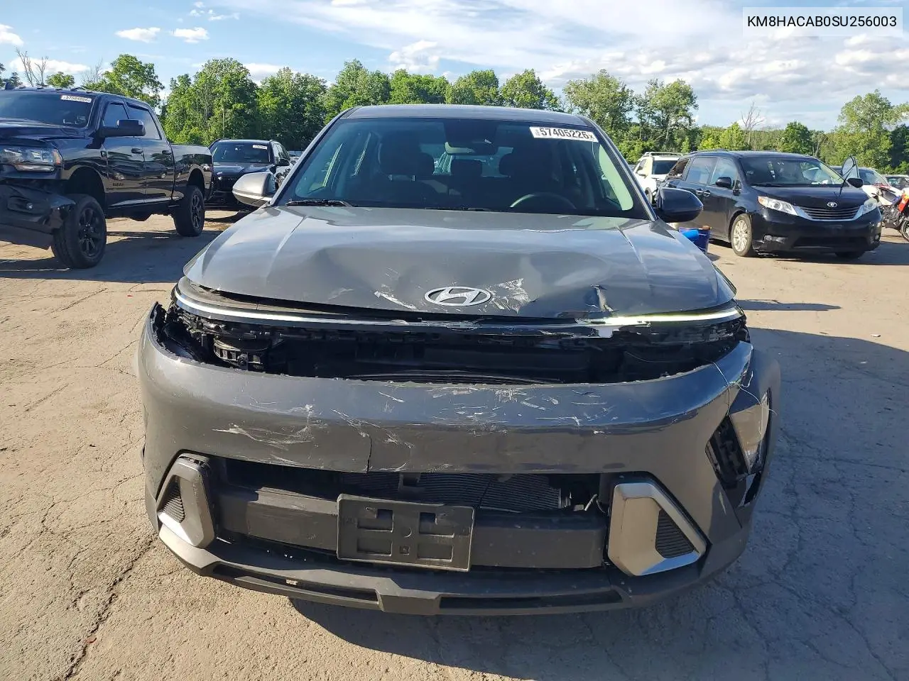 2025 Hyundai Kona Se VIN: KM8HACAB0SU256003 Lot: 57405226