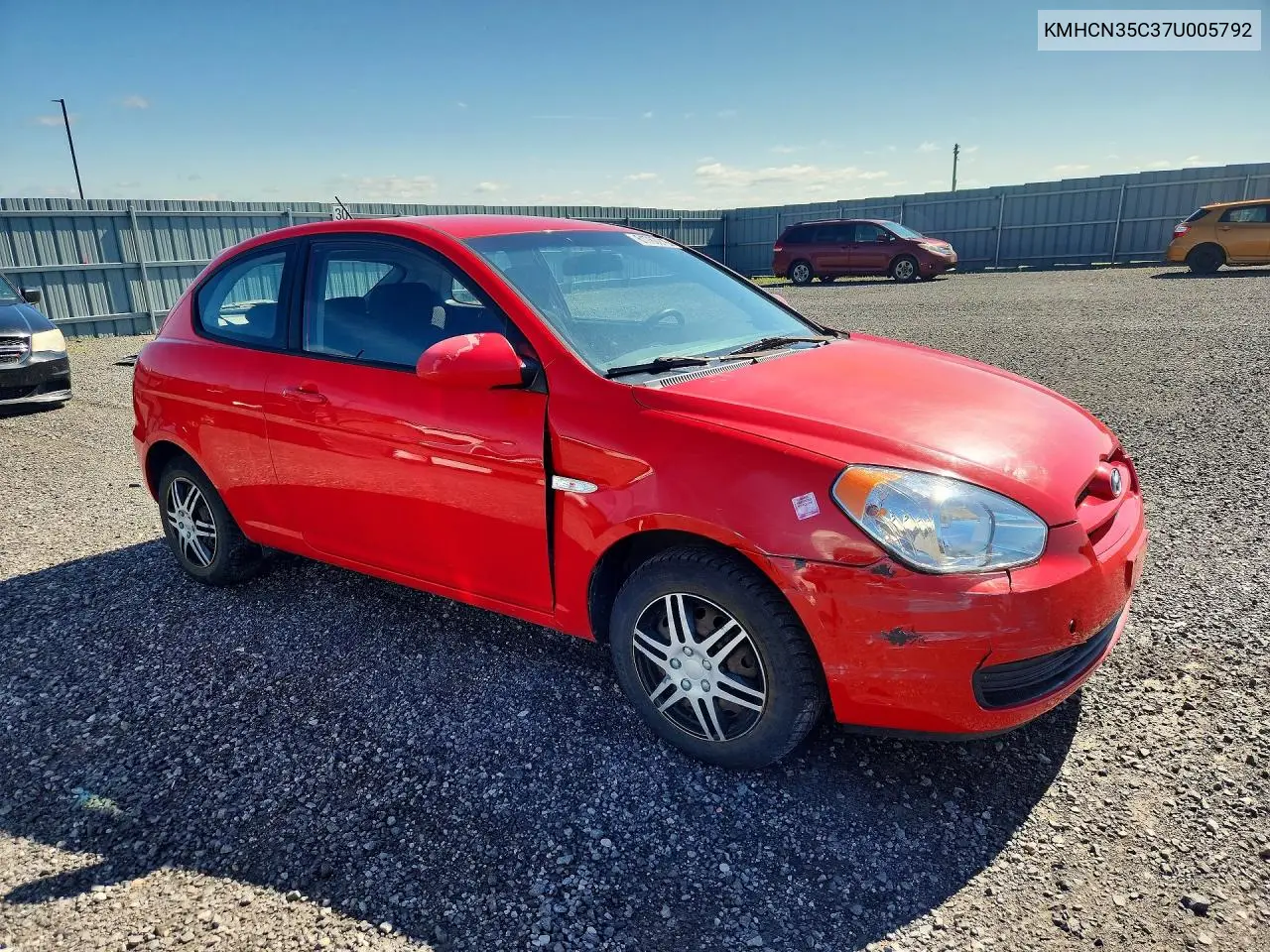 2007 Hyundai Accent Se VIN: KMHCN35C37U005792 Lot: 61760916