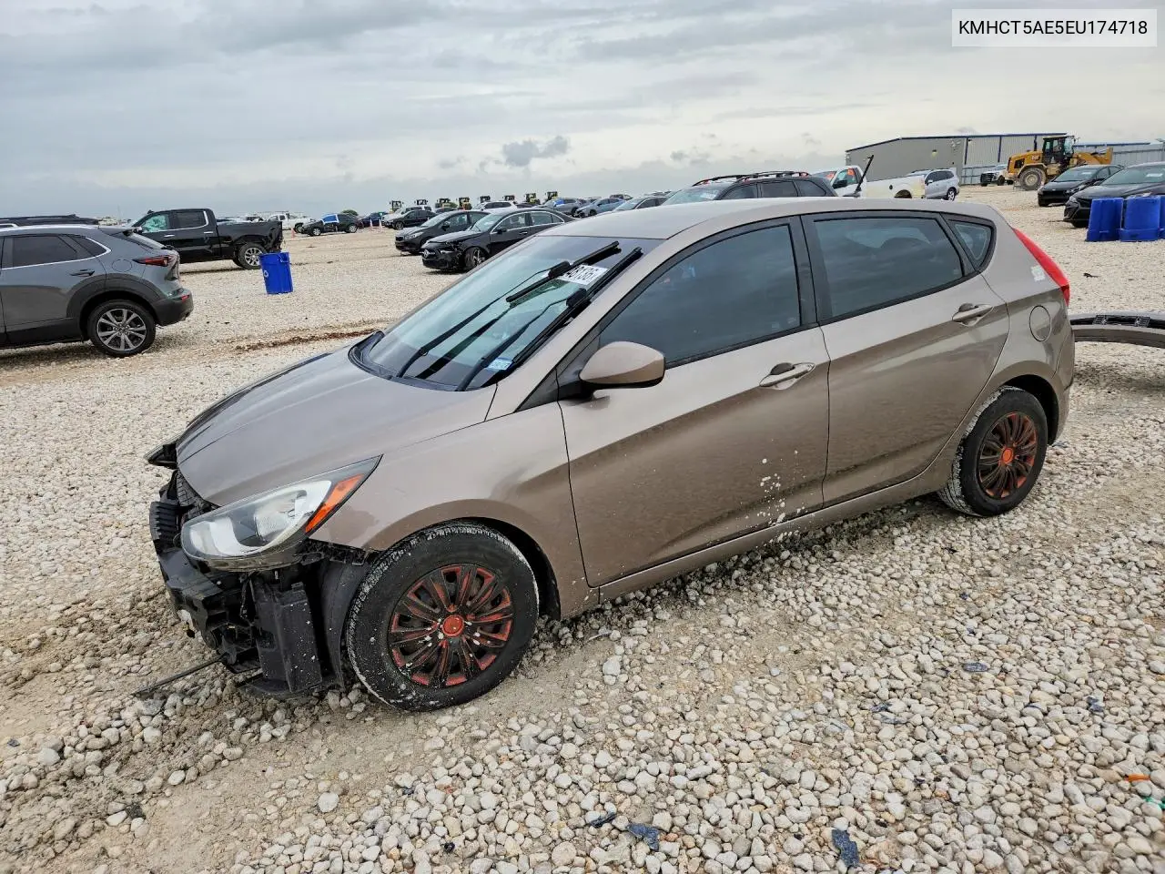 2014 Hyundai Accent Gs VIN: KMHCT5AE5EU174718 Lot: 61248136