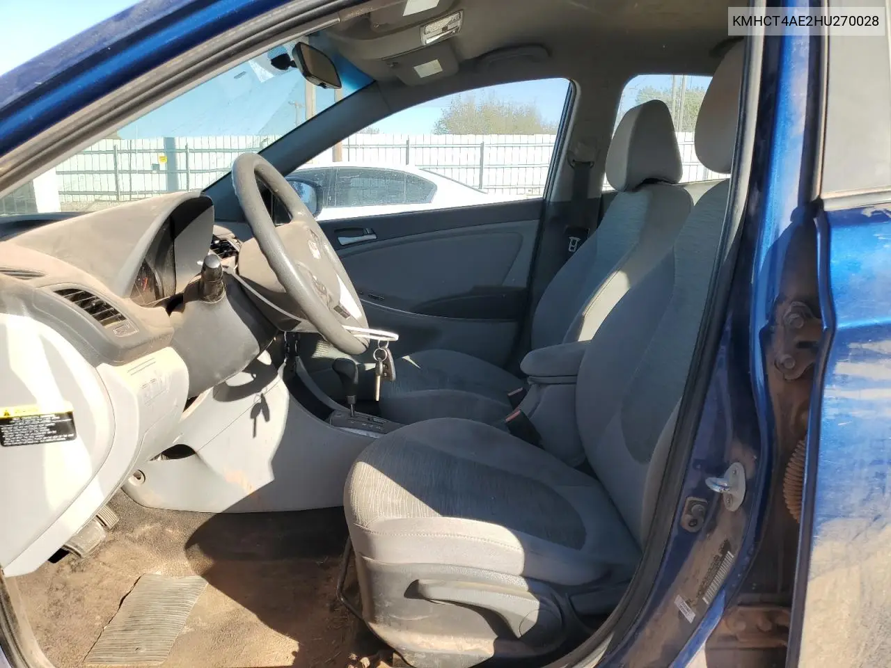 KMHCT4AE2HU270028 2017 Hyundai Accent Se