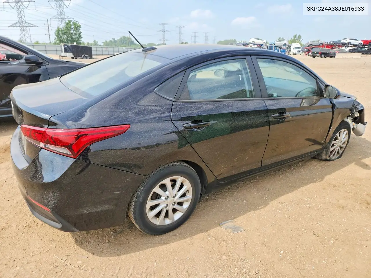 3KPC24A38JE016933 2018 Hyundai Accent Sel