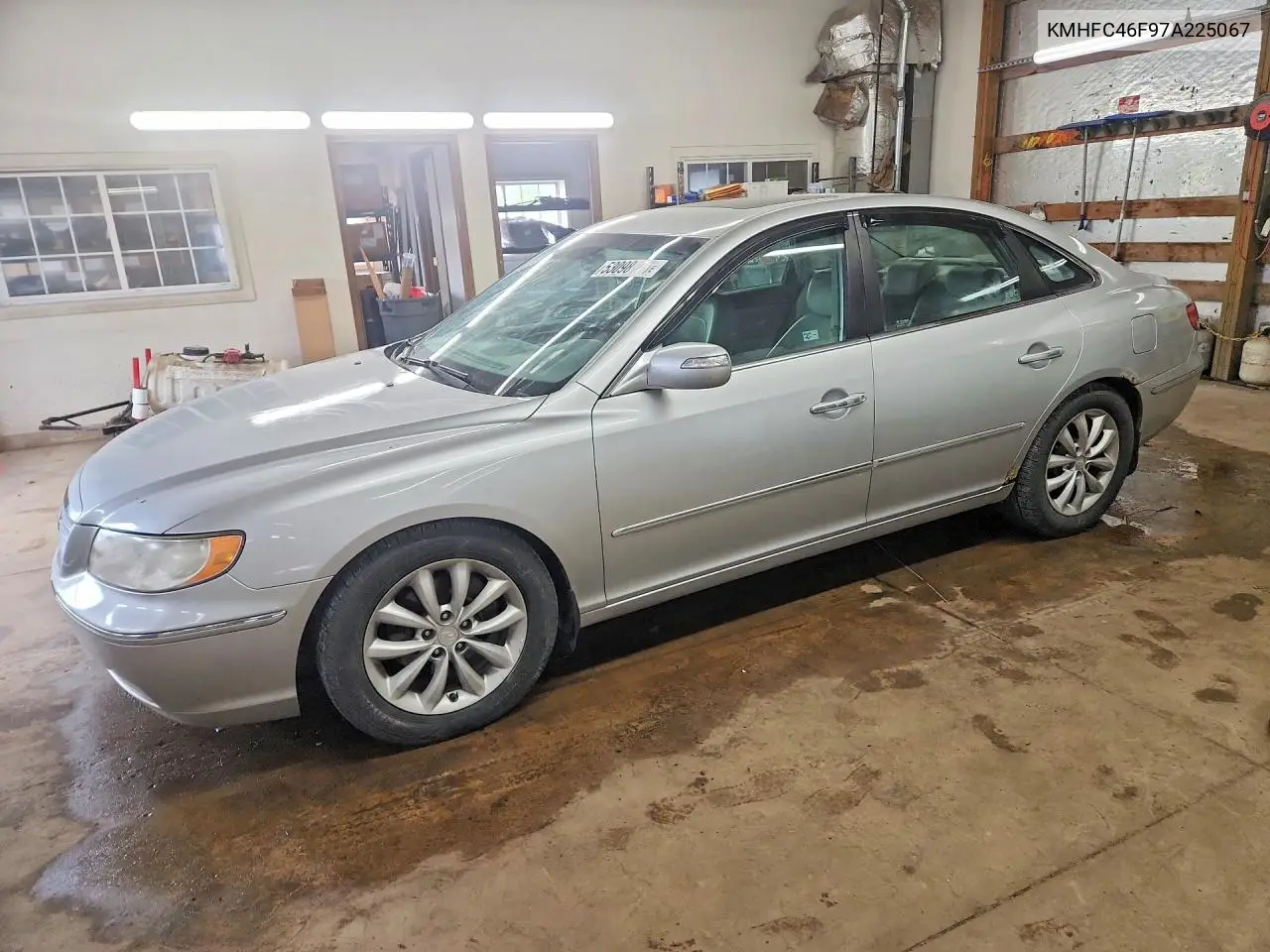 2007 Hyundai Azera Se VIN: KMHFC46F97A225067 Lot: 53098176