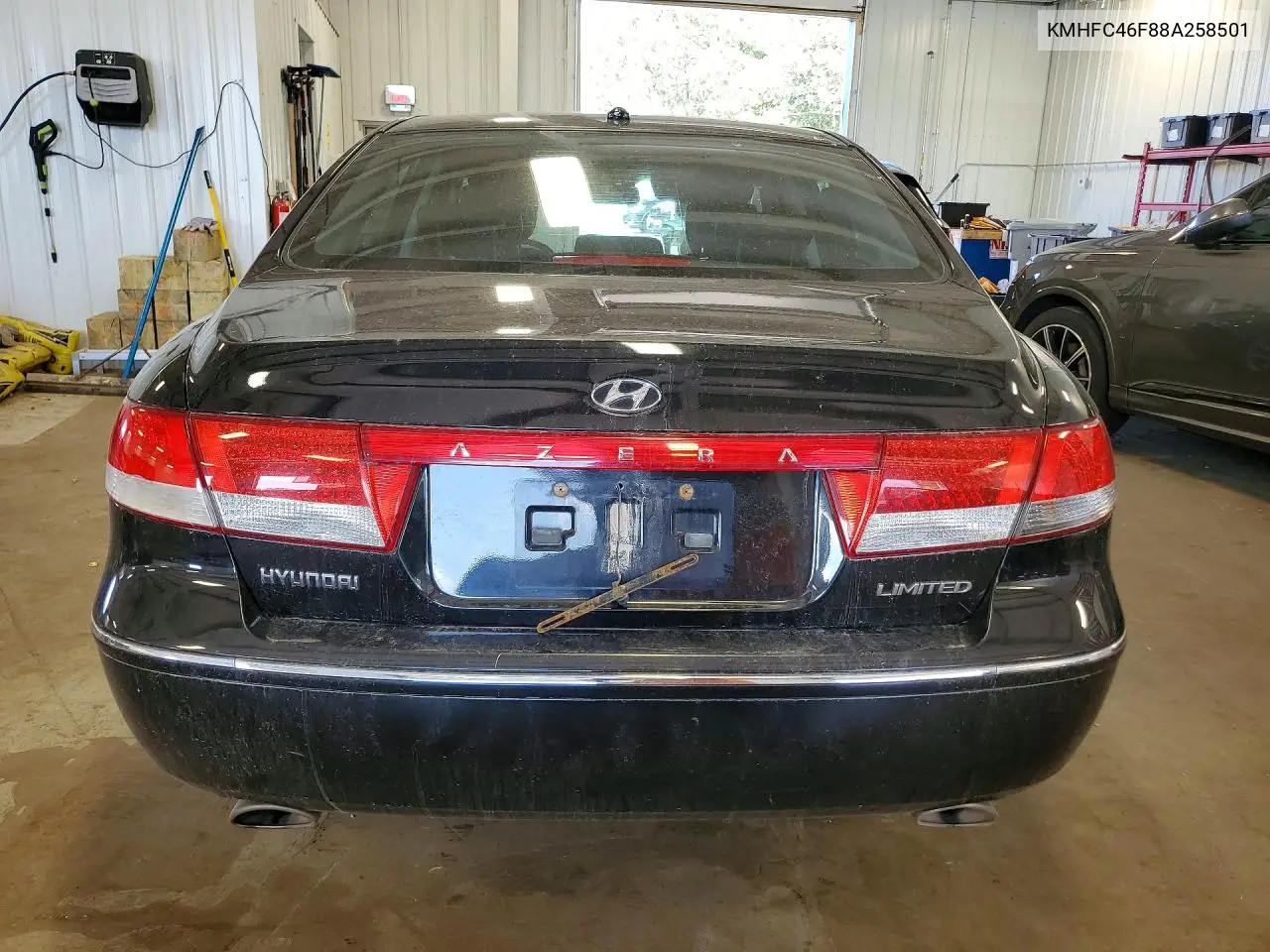 2008 Hyundai Azera Limited VIN: KMHFC46F88A258501 Lot: 56781106