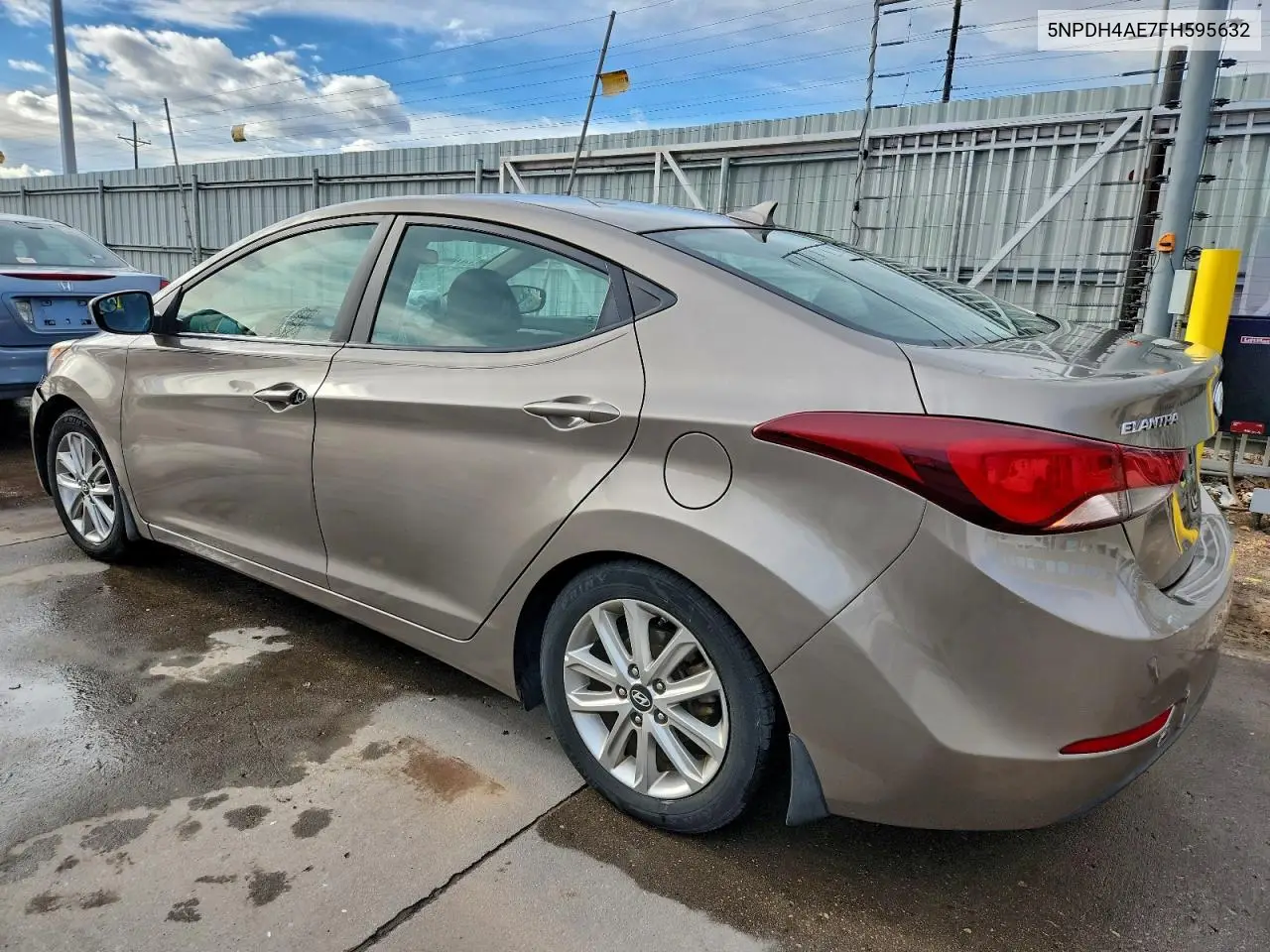 5NPDH4AE7FH595632 2015 Hyundai Elantra Se