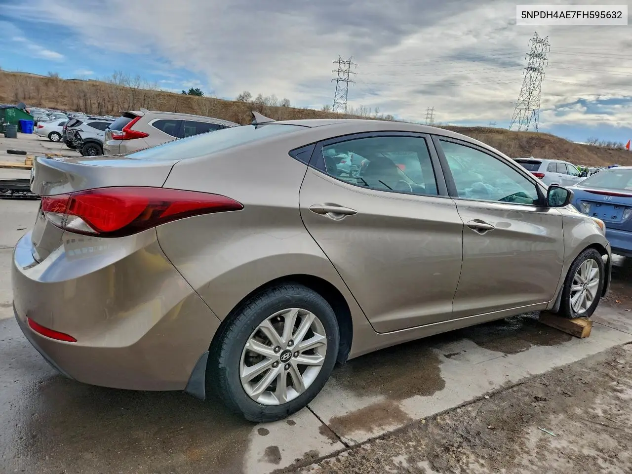 5NPDH4AE7FH595632 2015 Hyundai Elantra Se