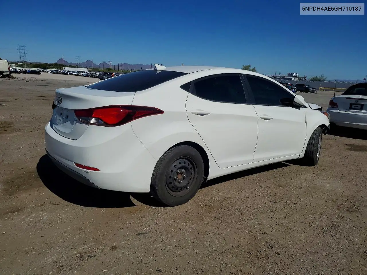 5NPDH4AE6GH710187 2016 Hyundai Elantra Se
