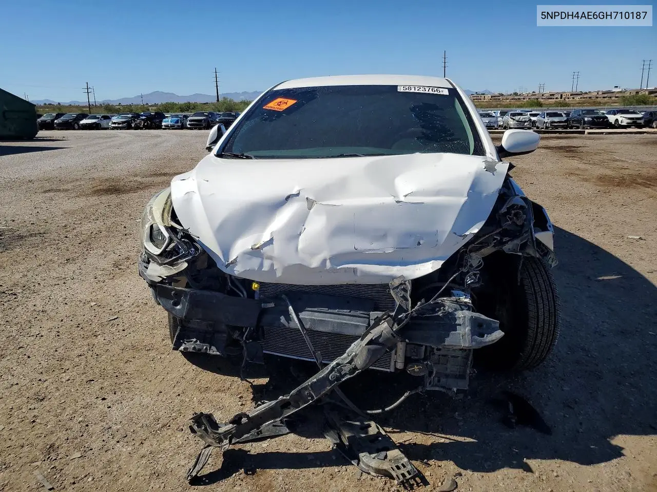 5NPDH4AE6GH710187 2016 Hyundai Elantra Se