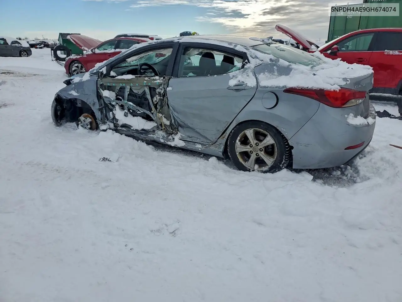 5NPDH4AE9GH674074 2016 Hyundai Elantra