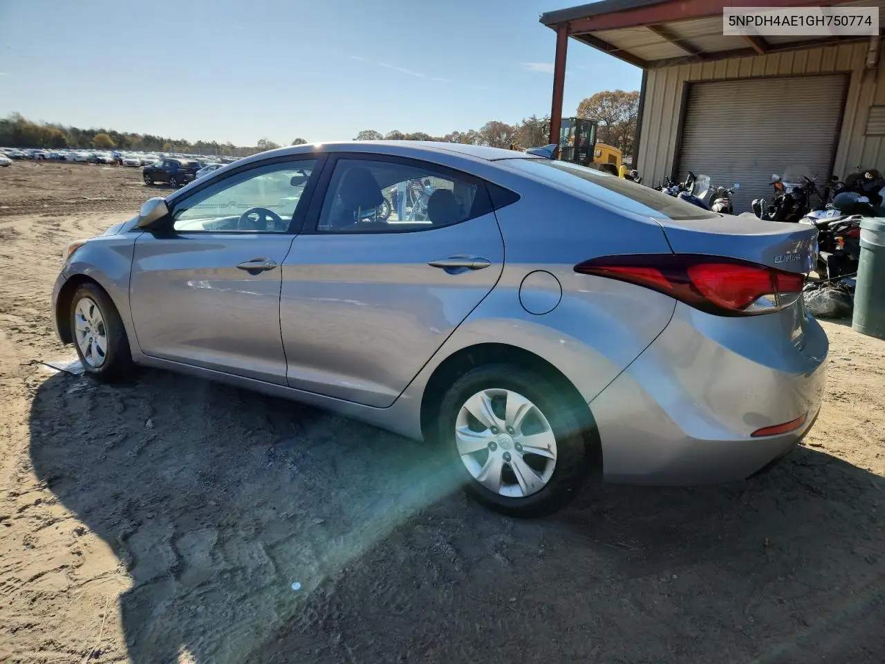 5NPDH4AE1GH750774 2016 Hyundai Elantra Se