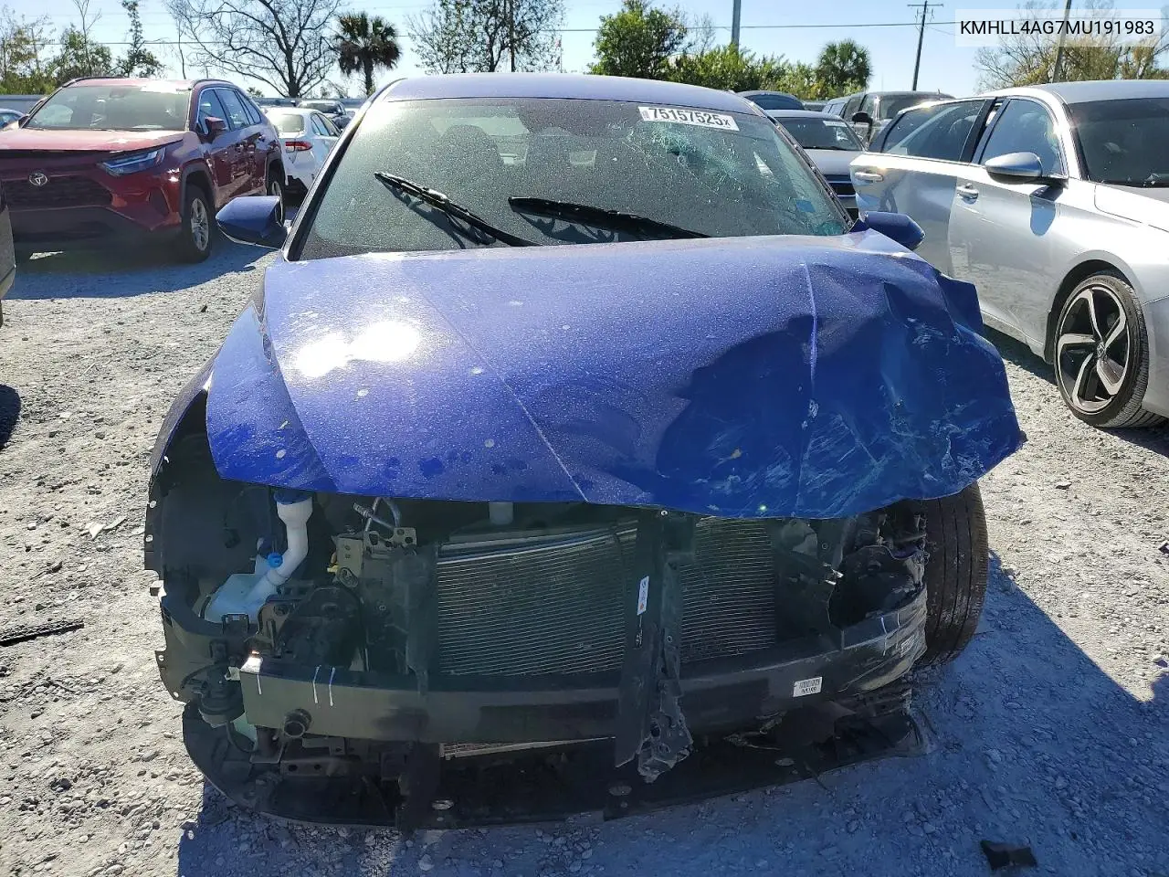Elantra