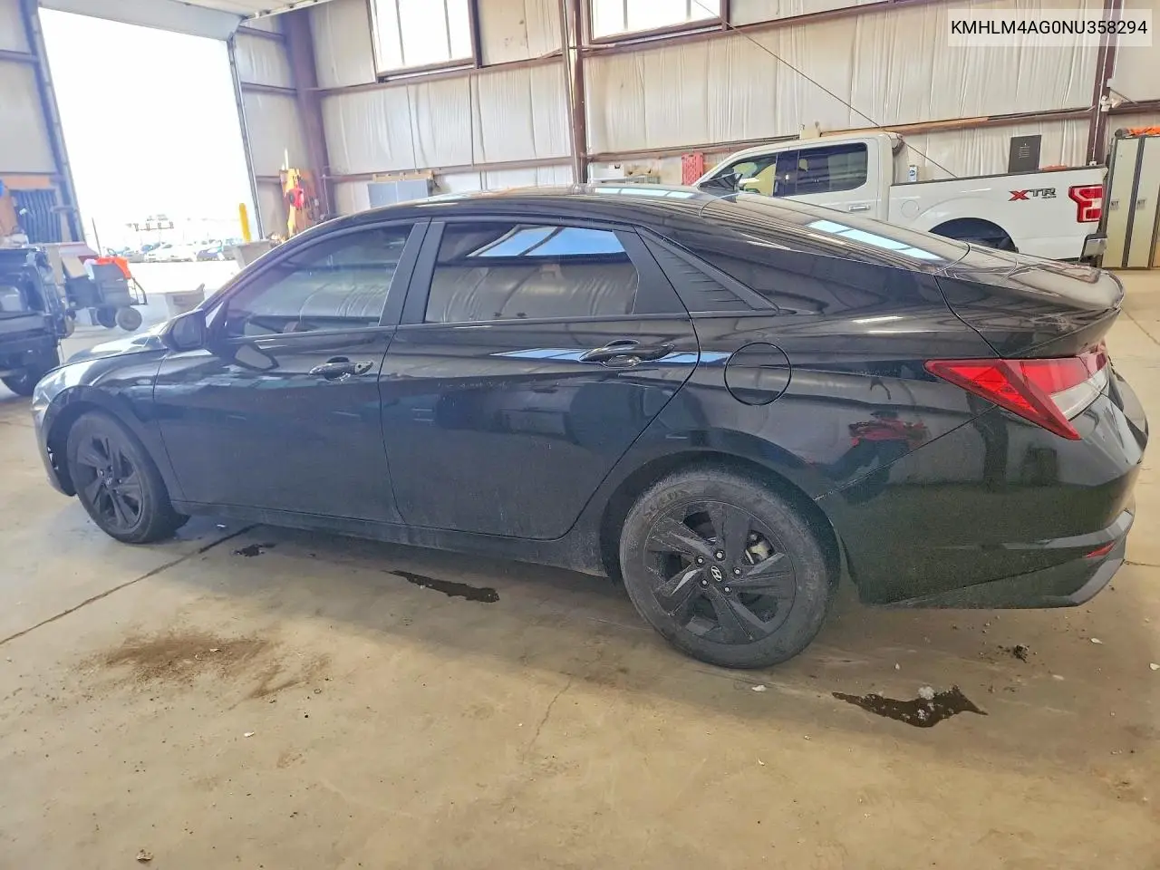 KMHLM4AG0NU358294 2022 Hyundai Elantra Sel