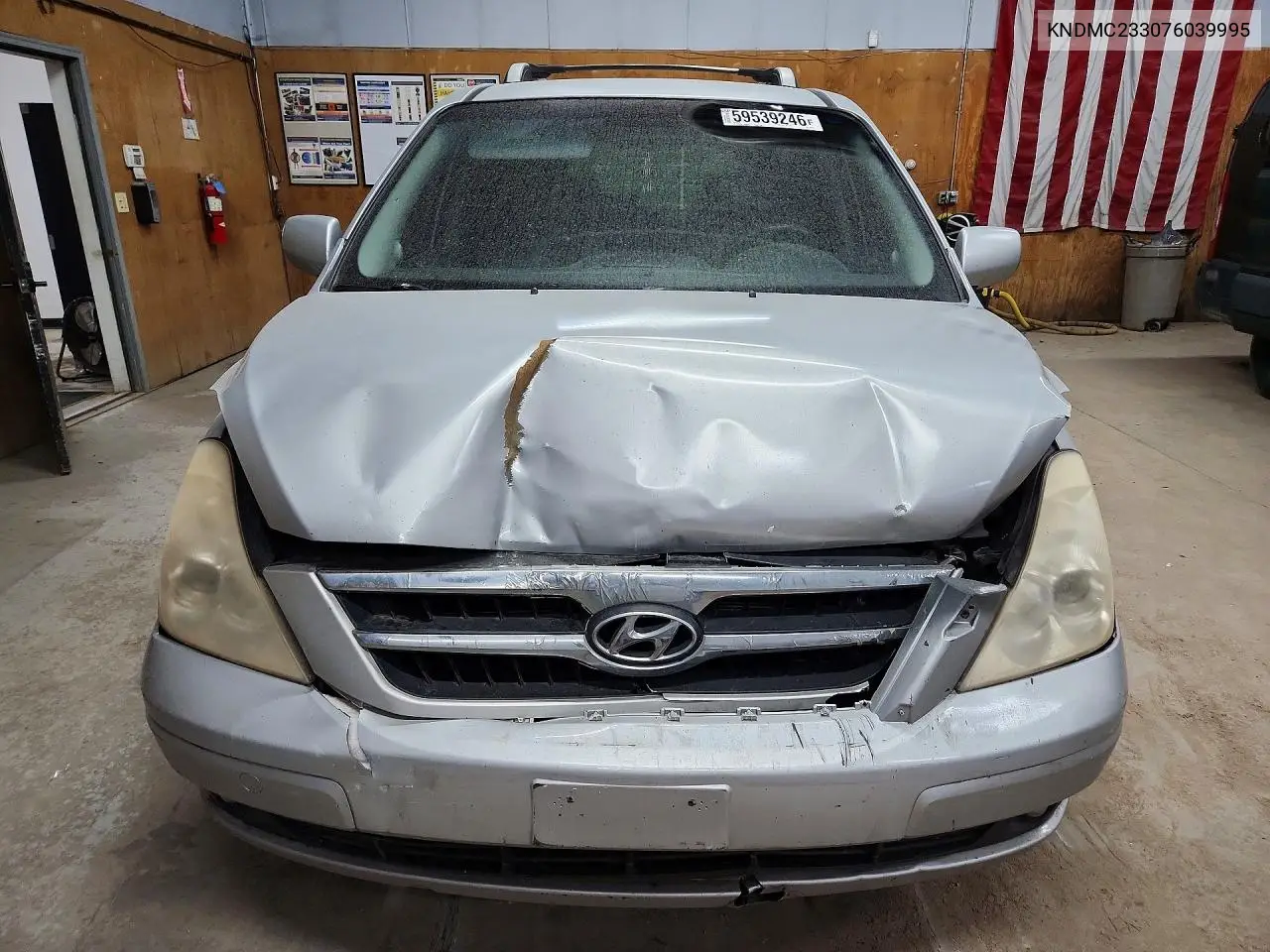 2007 Hyundai Entourage Gls VIN: KNDMC233076039995 Lot: 59539246
