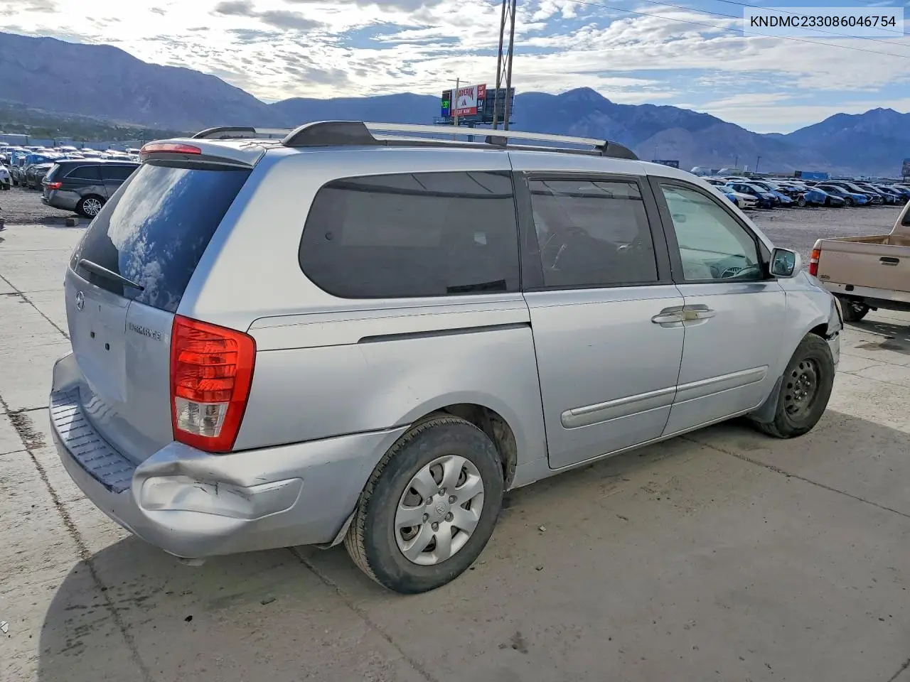 2008 Hyundai Entourage VIN: KNDMC233086046754 Lot: 59657866