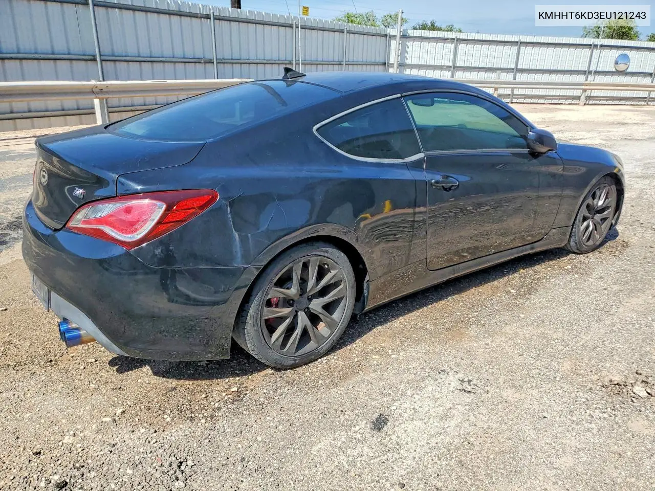 2014 Hyundai Genesis Coupe 2.0T VIN: KMHHT6KD3EU121243 Lot: 73342135