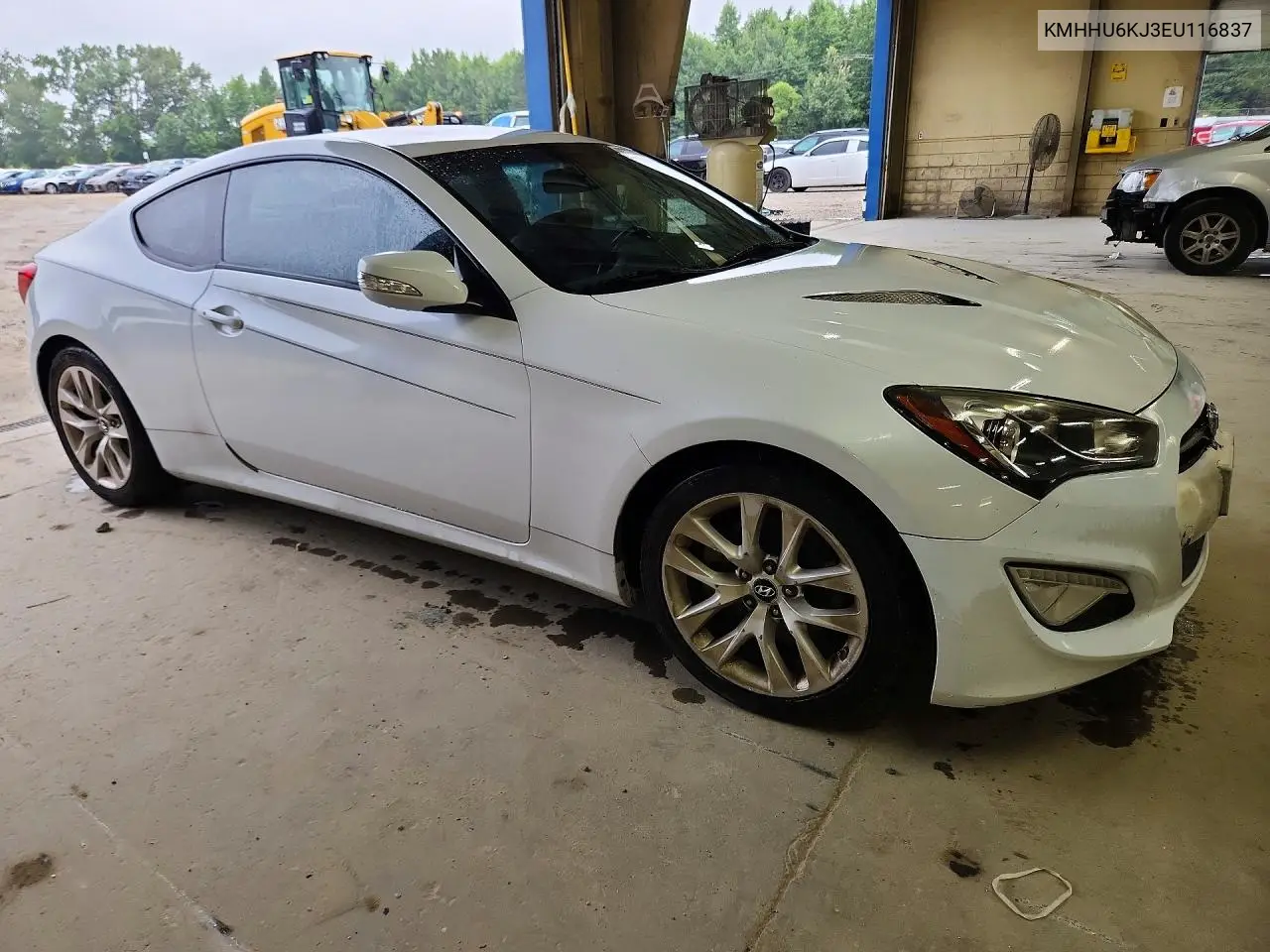 2014 Hyundai Genesis Coupe 3.8L VIN: KMHHU6KJ3EU116837 Lot: 85792675