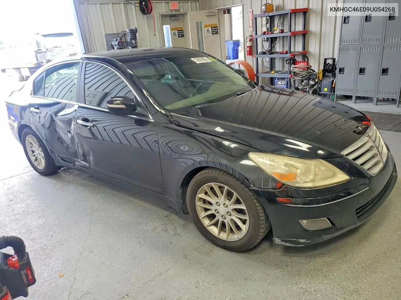 2009 Hyundai Genesis 3.8L VIN: KMHGC46E09U054268 Lot: 59698886
