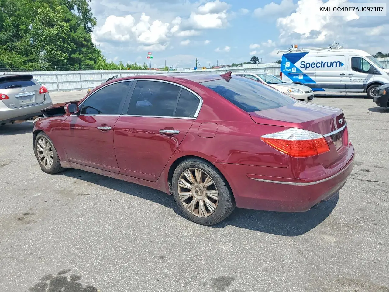 2010 Hyundai Genesis 3.8L VIN: KMHGC4DE7AU097187 Lot: 61946276