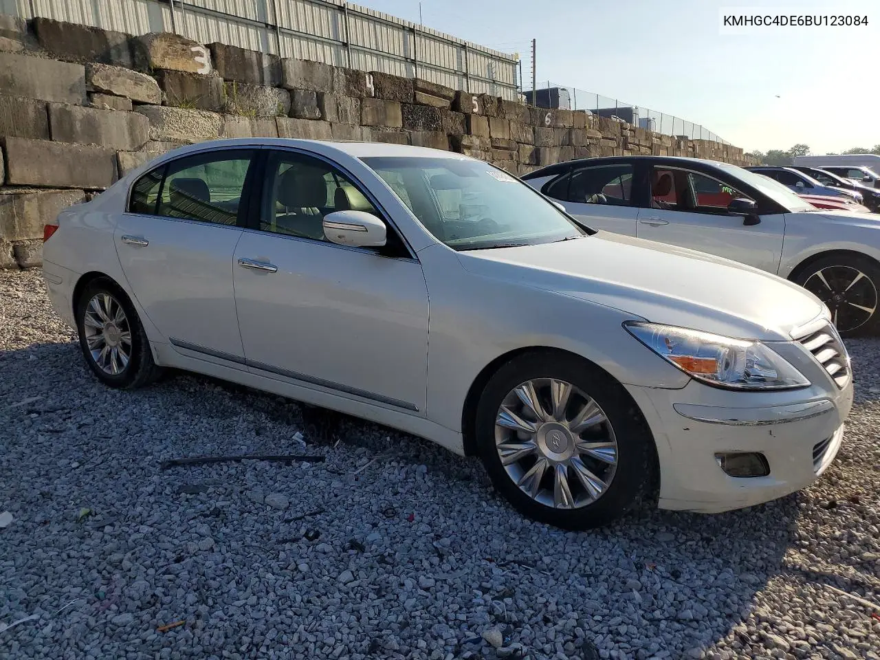 2011 Hyundai Genesis 3.8L VIN: KMHGC4DE6BU123084 Lot: 61148436
