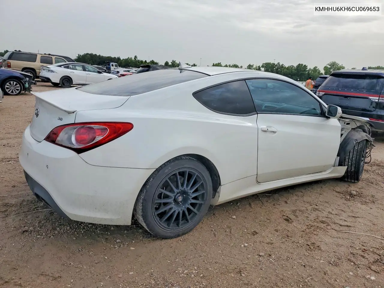 2012 Hyundai Genesis Coupe 3.8L VIN: KMHHU6KH6CU069653 Lot: 60986876