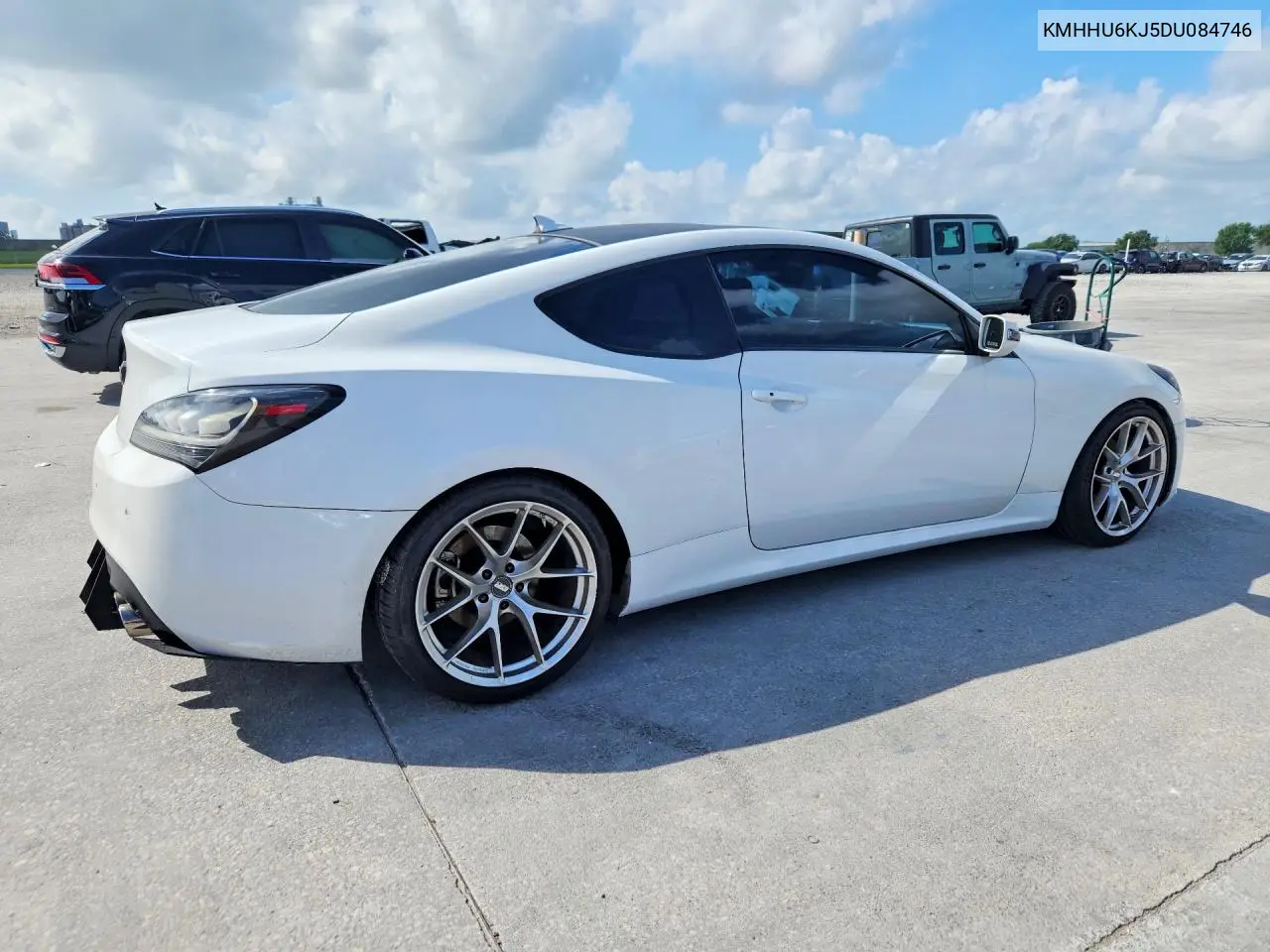 2013 Hyundai Genesis Coupe 3.8L VIN: KMHHU6KJ5DU084746 Lot: 58080266