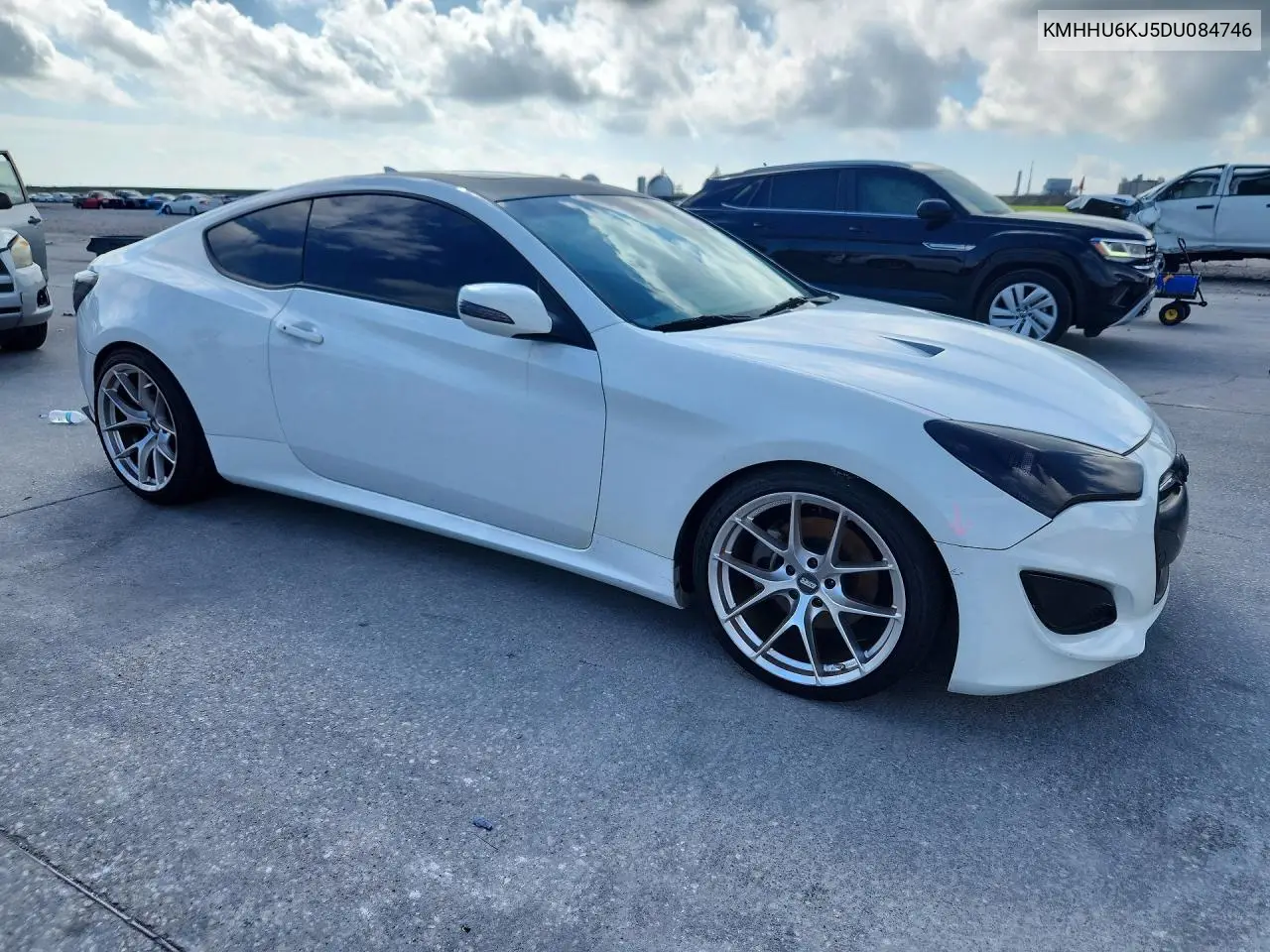 2013 Hyundai Genesis Coupe 3.8L VIN: KMHHU6KJ5DU084746 Lot: 58080266
