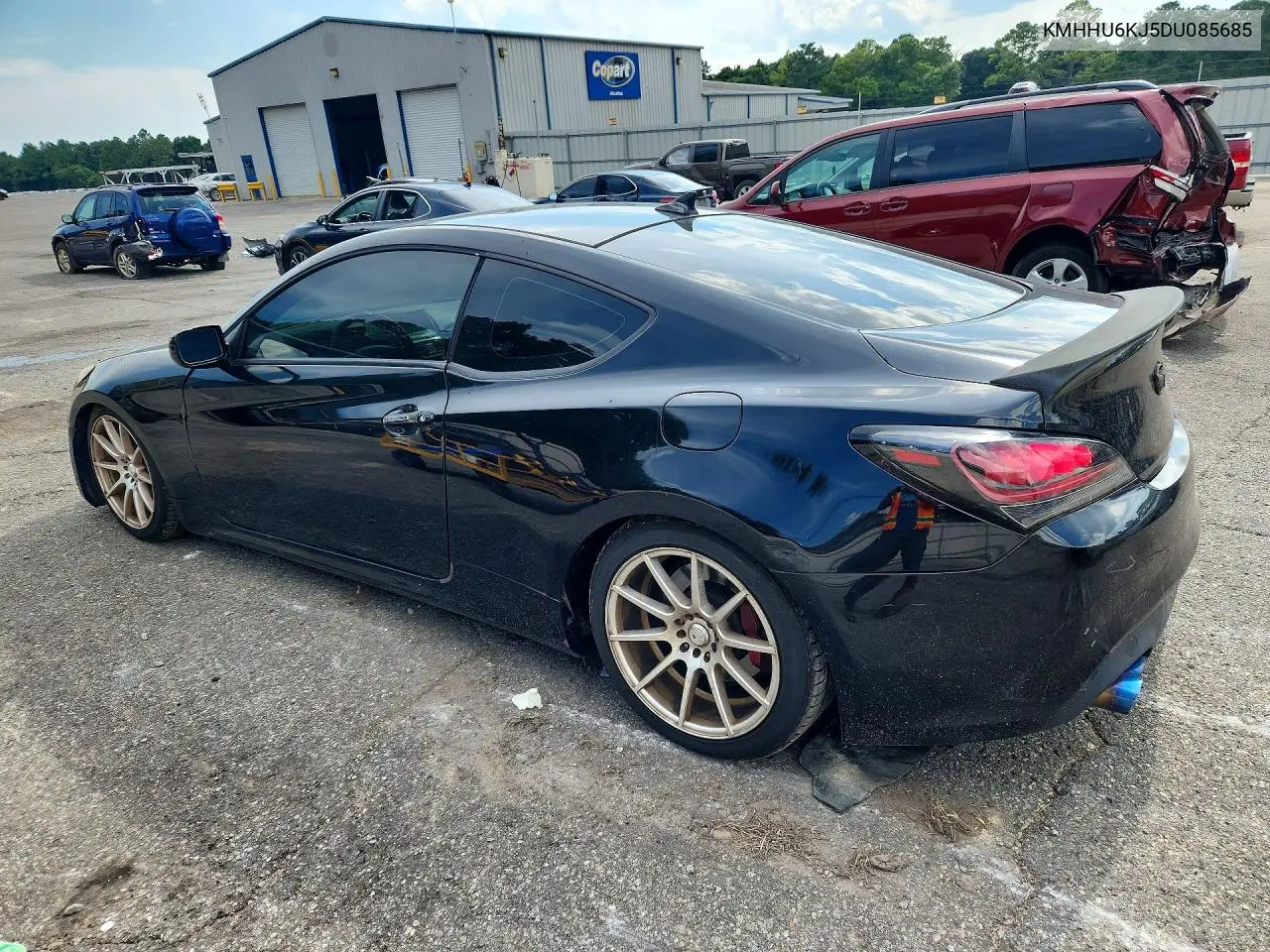 2013 Hyundai Genesis Coupe 3.8L VIN: KMHHU6KJ5DU085685 Lot: 59765336
