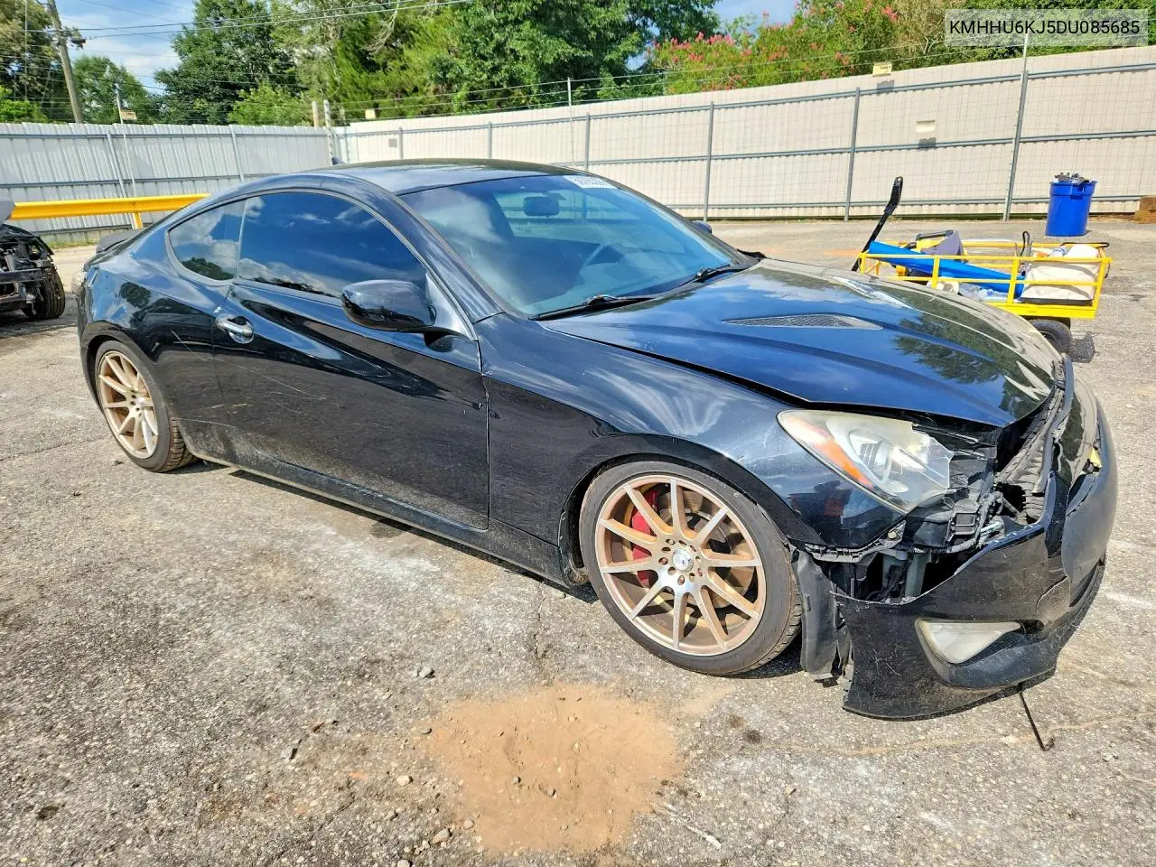 2013 Hyundai Genesis Coupe 3.8L VIN: KMHHU6KJ5DU085685 Lot: 59765336
