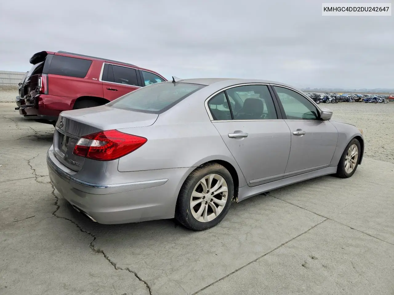 2013 Hyundai Genesis 3.8L VIN: KMHGC4DD2DU242647 Lot: 61582896
