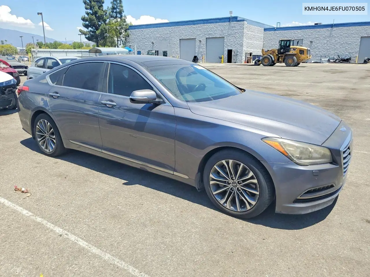 2015 Hyundai Genesis 3.8L VIN: KMHGN4JE6FU070505 Lot: 61053176