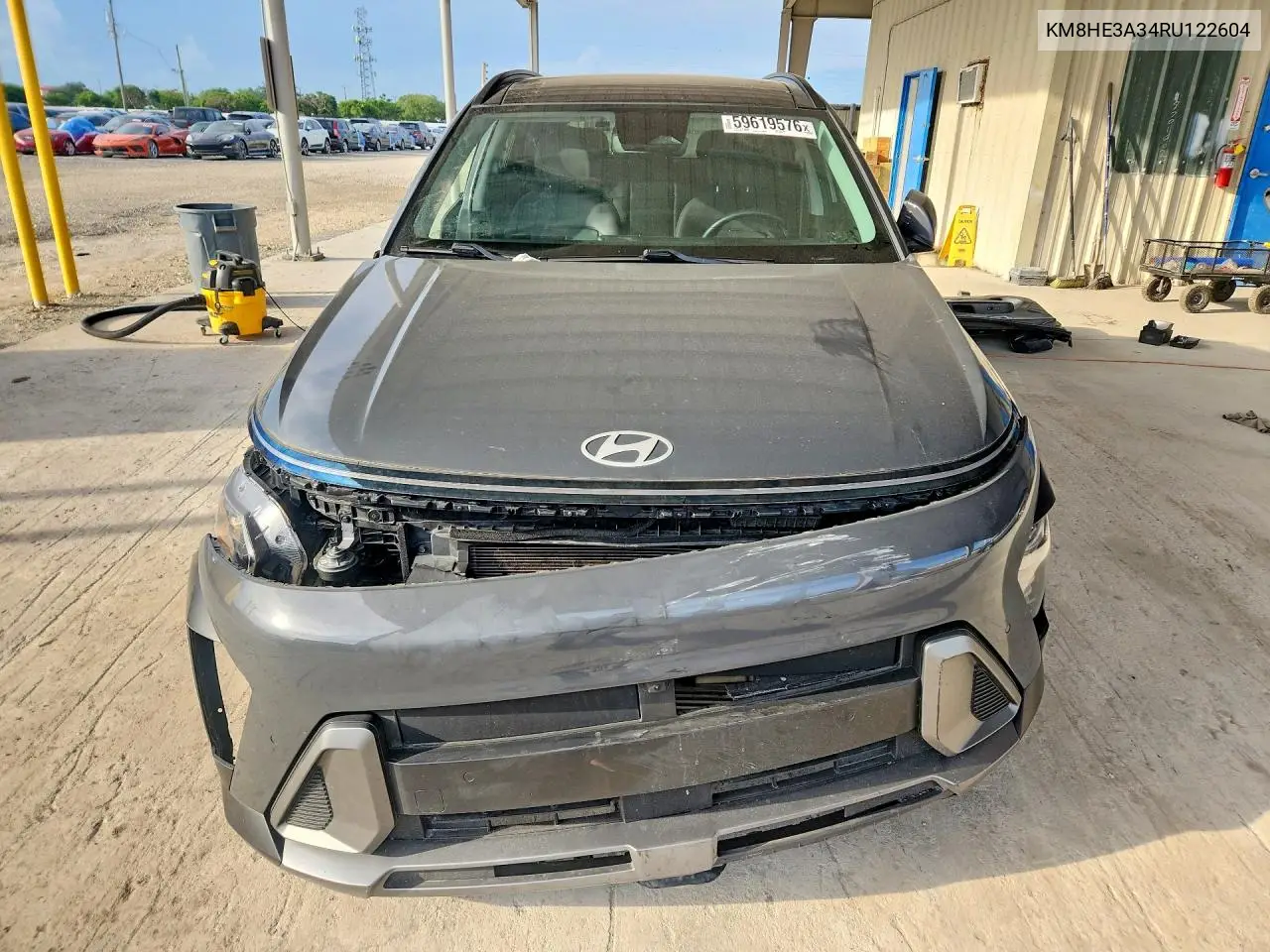 2024 Hyundai Kona Limited VIN: KM8HE3A34RU122604 Lot: 59619576