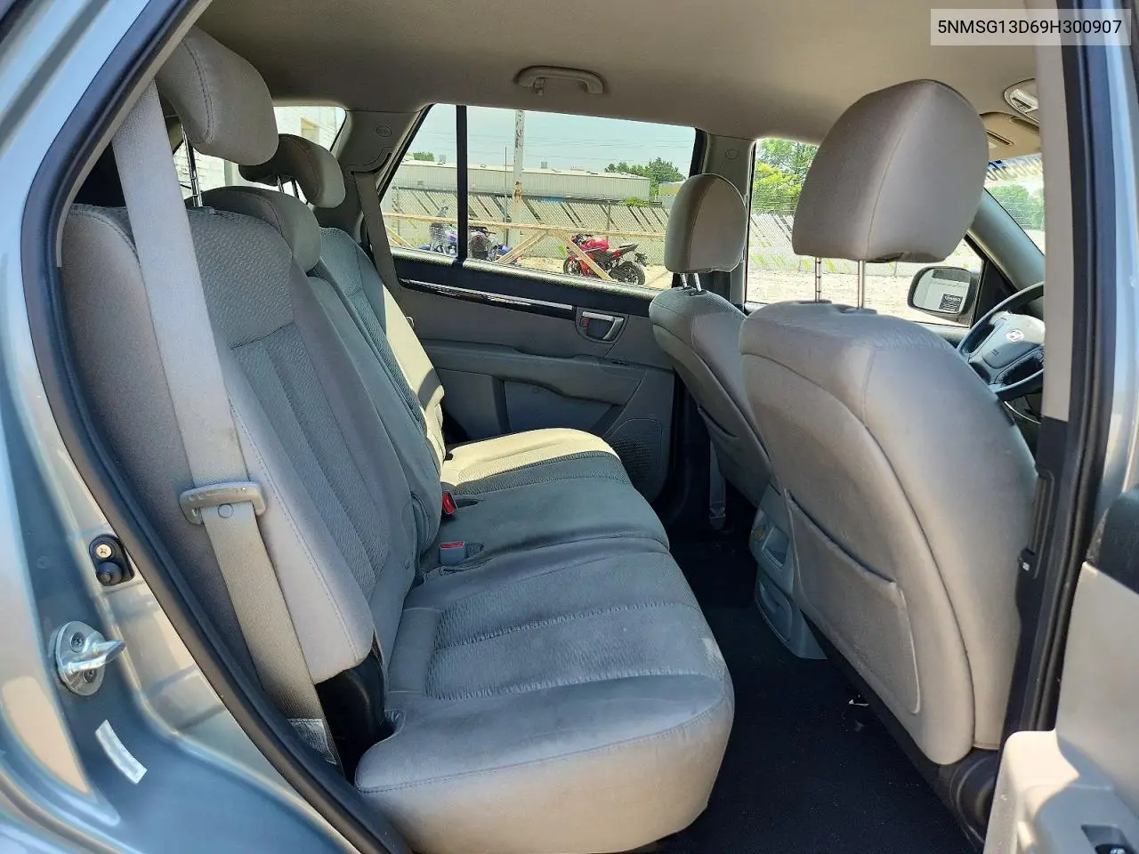 2009 Hyundai Santa Fe Gls VIN: 5NMSG13D69H300907 Lot: 60956566